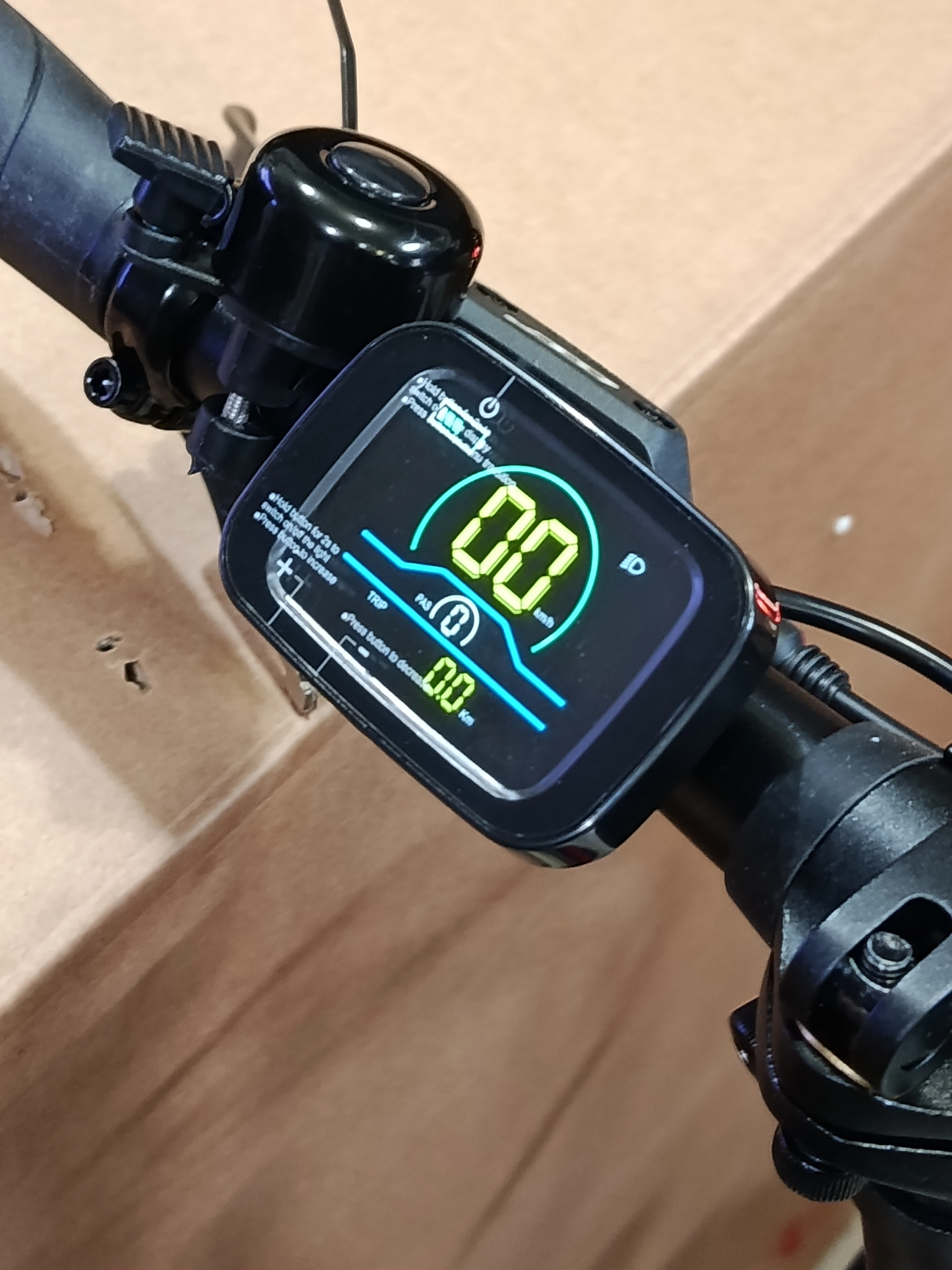 MOSSO KRONOS ELEKTRİKLİ KATLANIR BİSİKLET 20 JANT 36V250W 12.8AH BATARYA