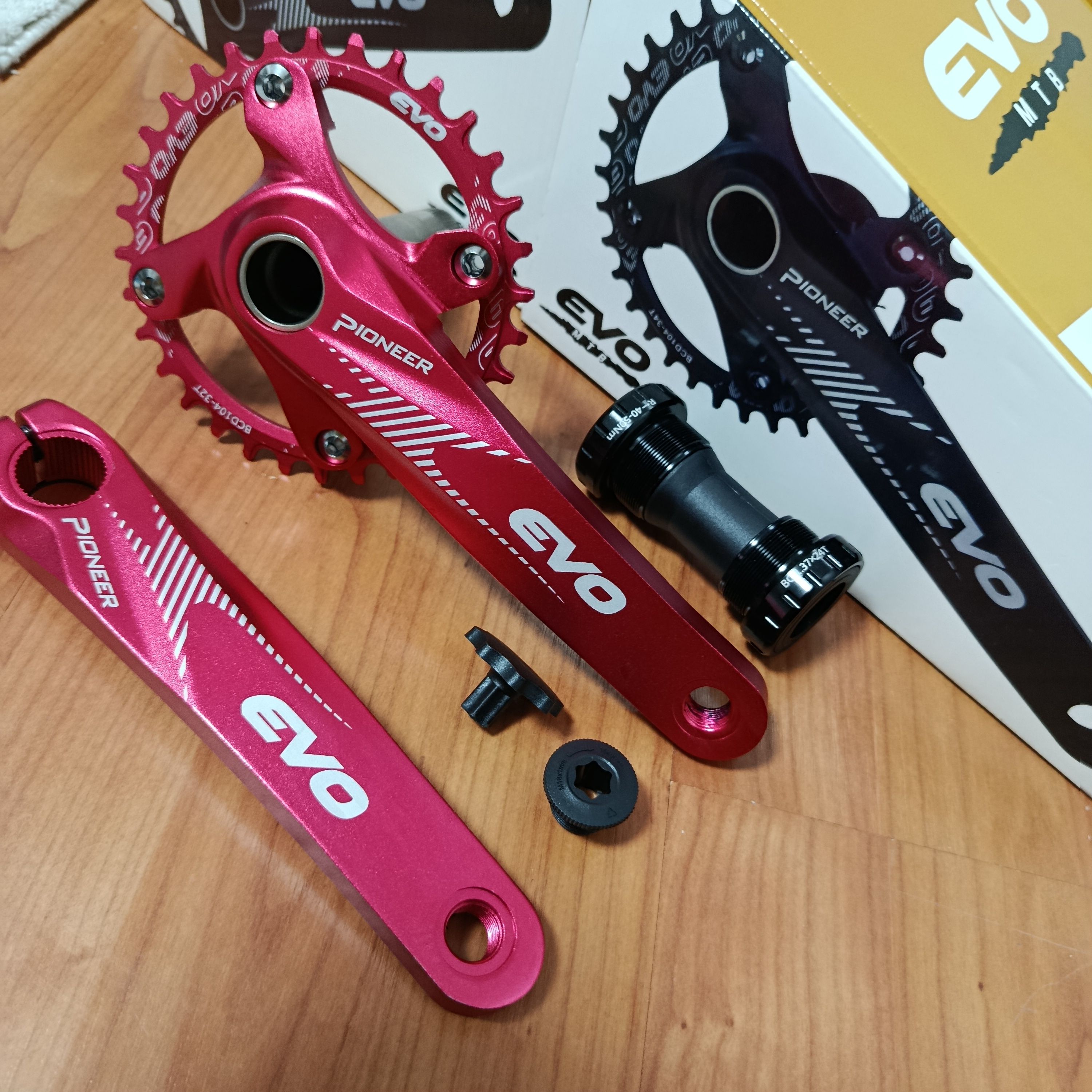 EVO AYNAKOL KIRMIZI 32T 170MM KOL HOLLOWTECH GÖBEK DAHİL