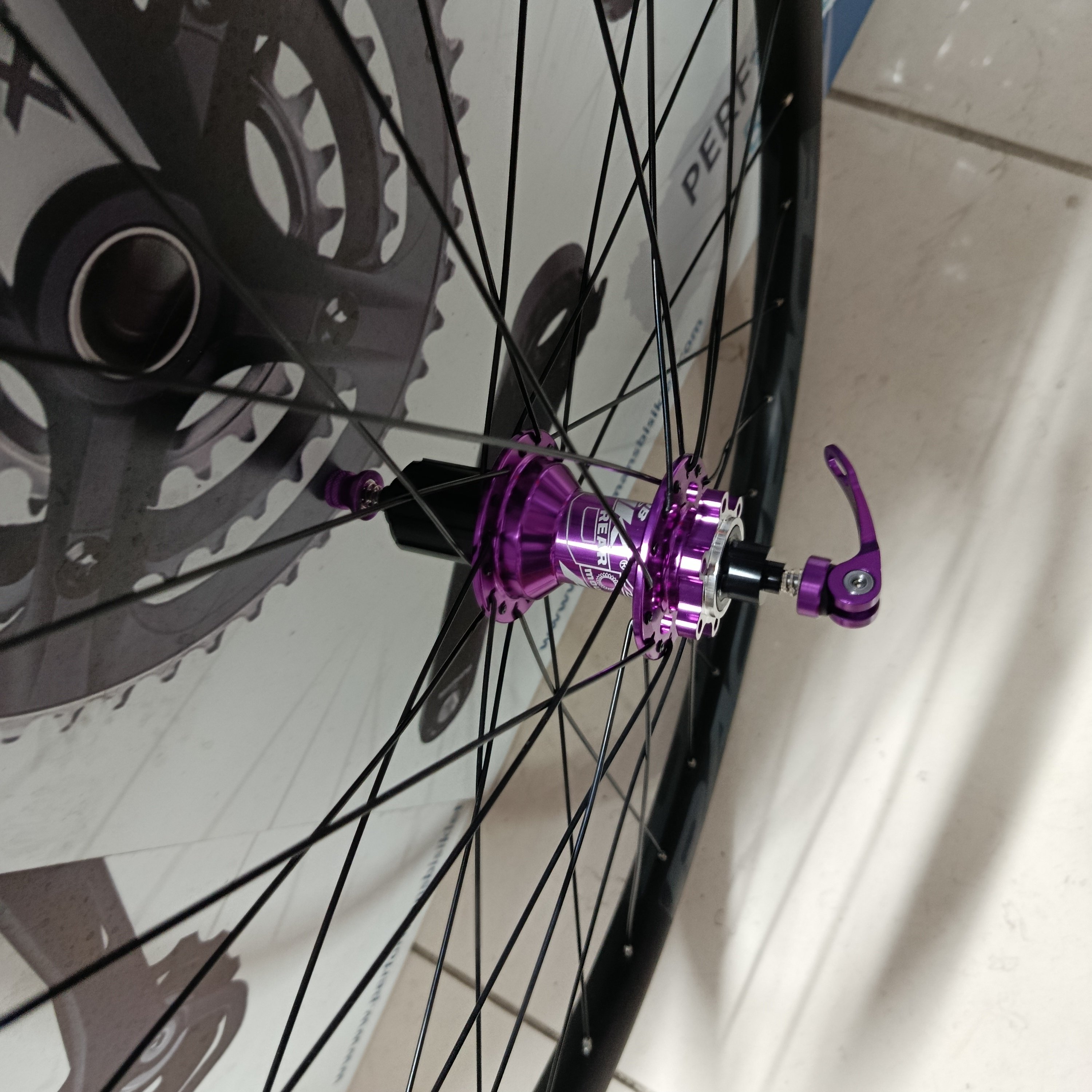 RACEFACE R27 JANT 27,5 PASAK GÖBEK RENK MOR  DİSK ARKA JANT