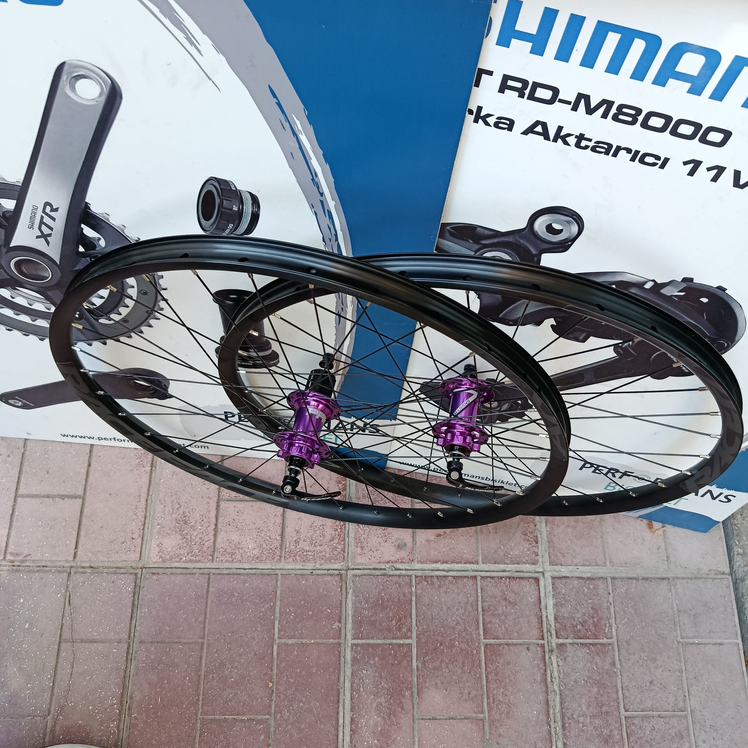 27,5 ÖN ARKA RACEFACE R27 HASSNS PRO7 MOR YÜKSEK HUB SESLİ GÖBEKLİ  JANT 