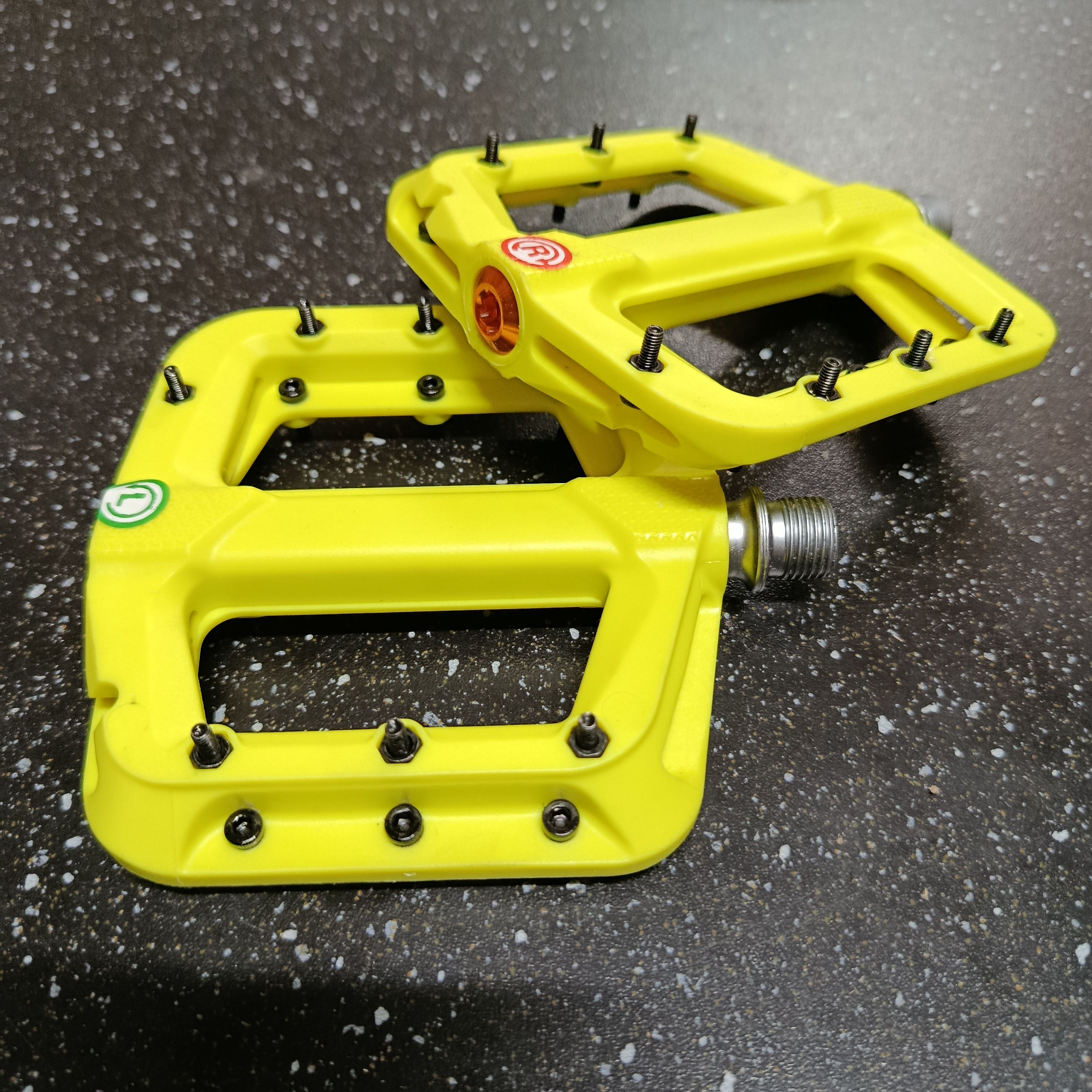 PLATFORM VONA ÇİVİLİ RULMANLI PEDAL LİMON SARI
