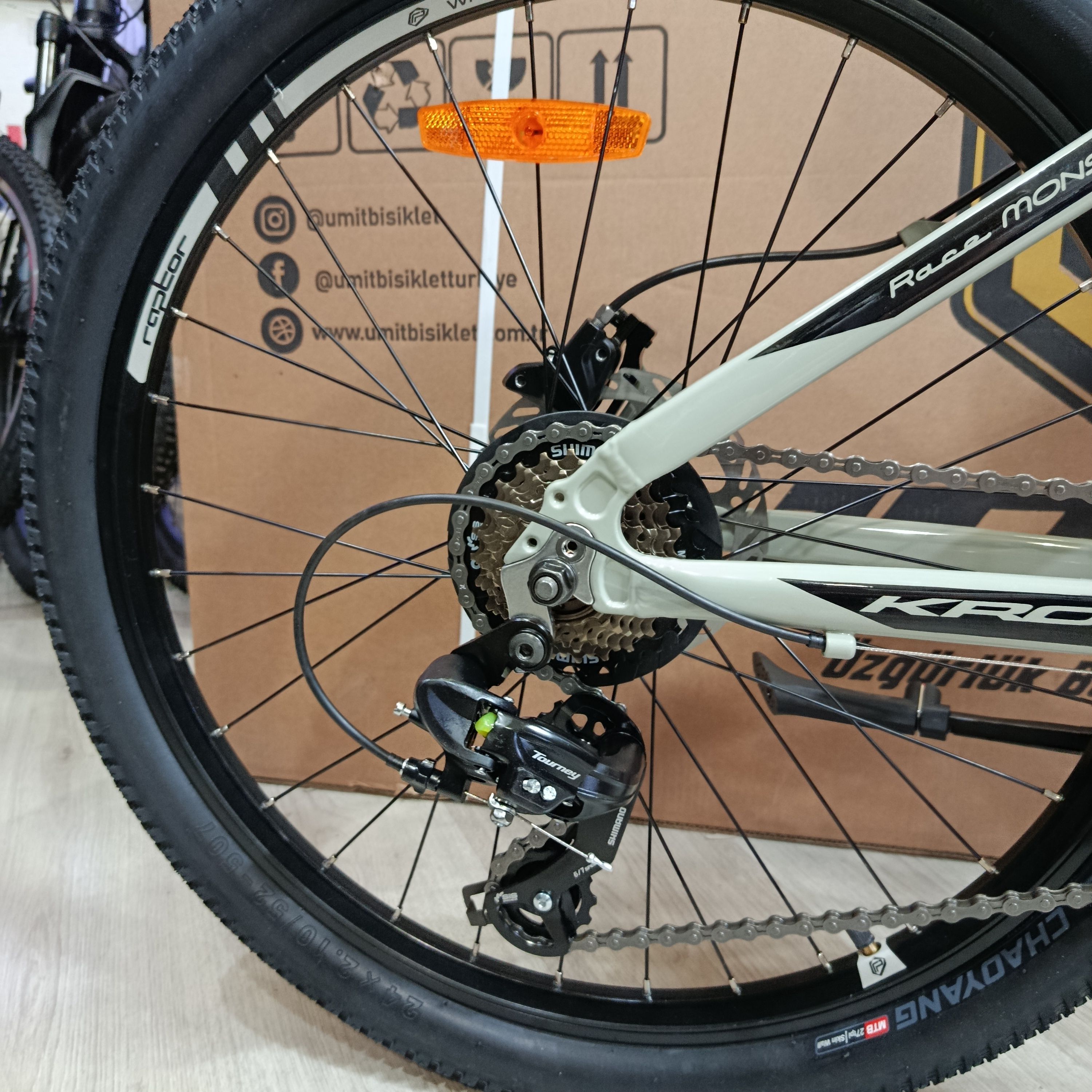 KRON XC 100 24 JANT SHIMANO HİDROLİK DİSK FREN DAĞ BİSİKLETİ GRİ