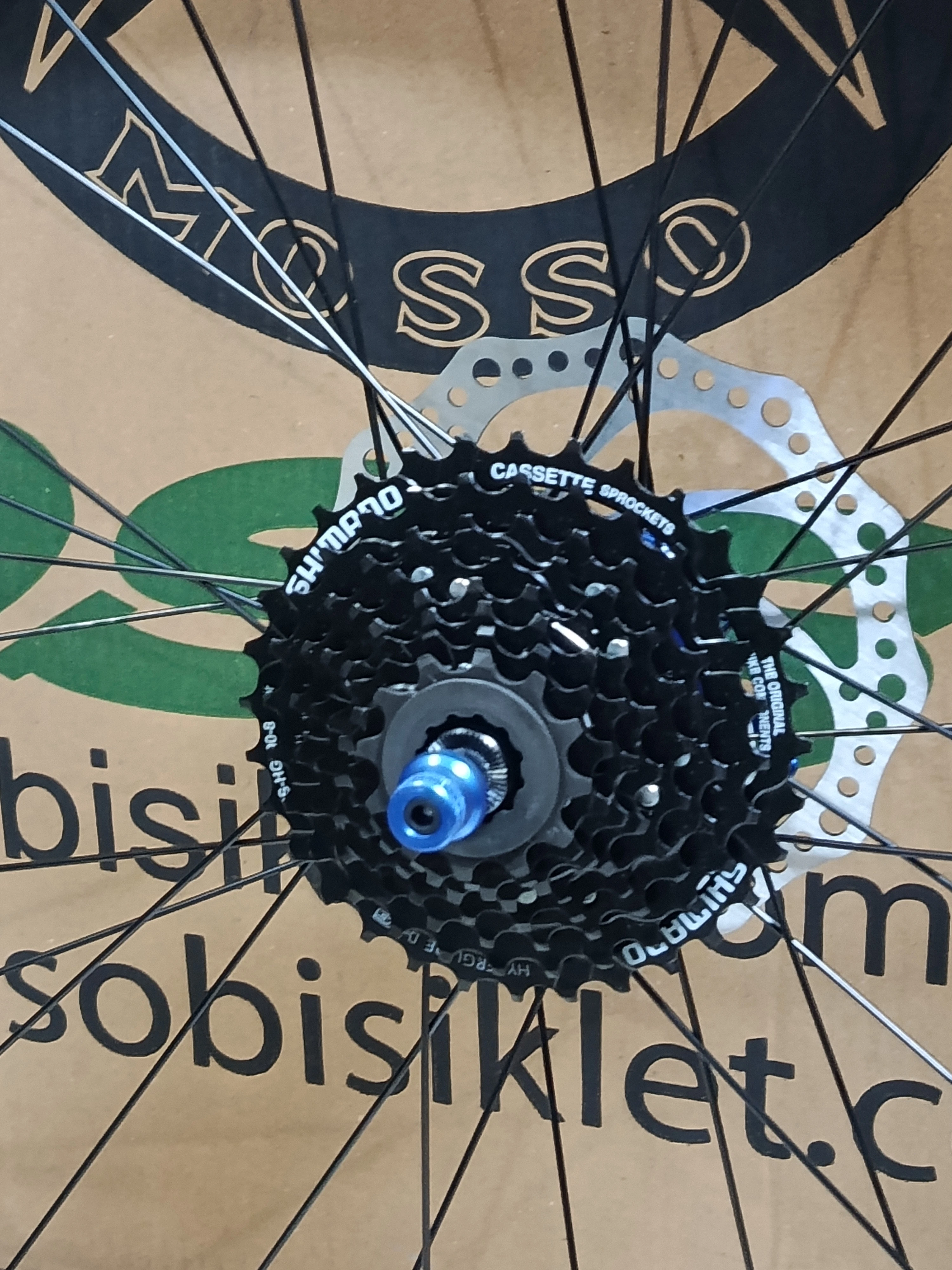 27,5 ARKA PASAK GÖBEK RULMANLI MAVİ YÜKSEK HUB SESİ  DİSK+KASET 8 Lİ  YÜZÜKLÜ JANT 