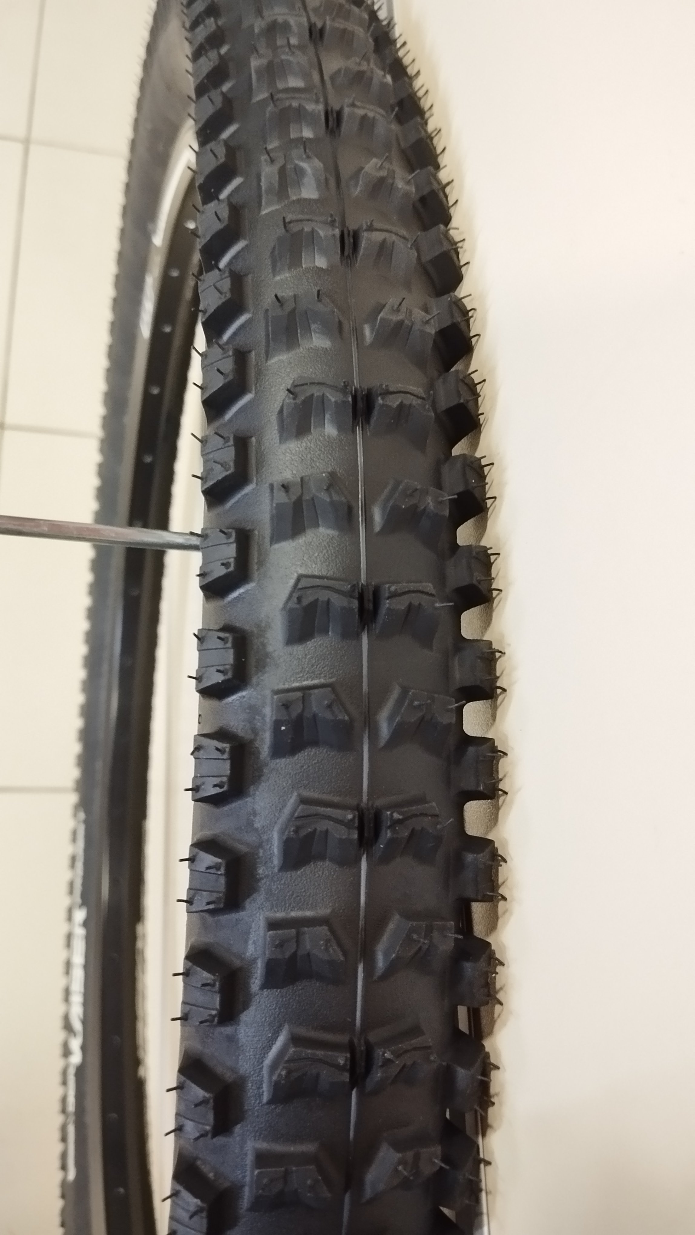 Continental Derkaiserprojekt 27,5*2.4 Tubeless Telsiz 950gr Tek