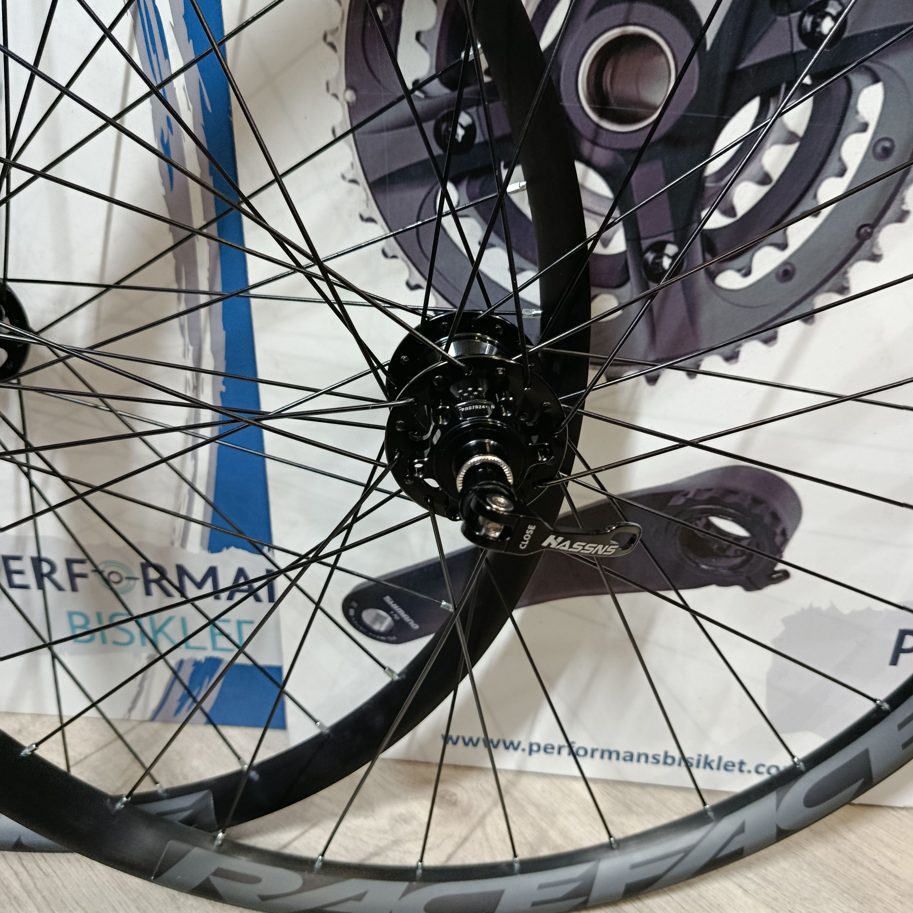 27,5 ÖN-ARKA HASSNS PRO7 RULMANLI SİYAH RACEFACE R27 JANT 27MM İÇ 31MM DIŞ  DİSK 