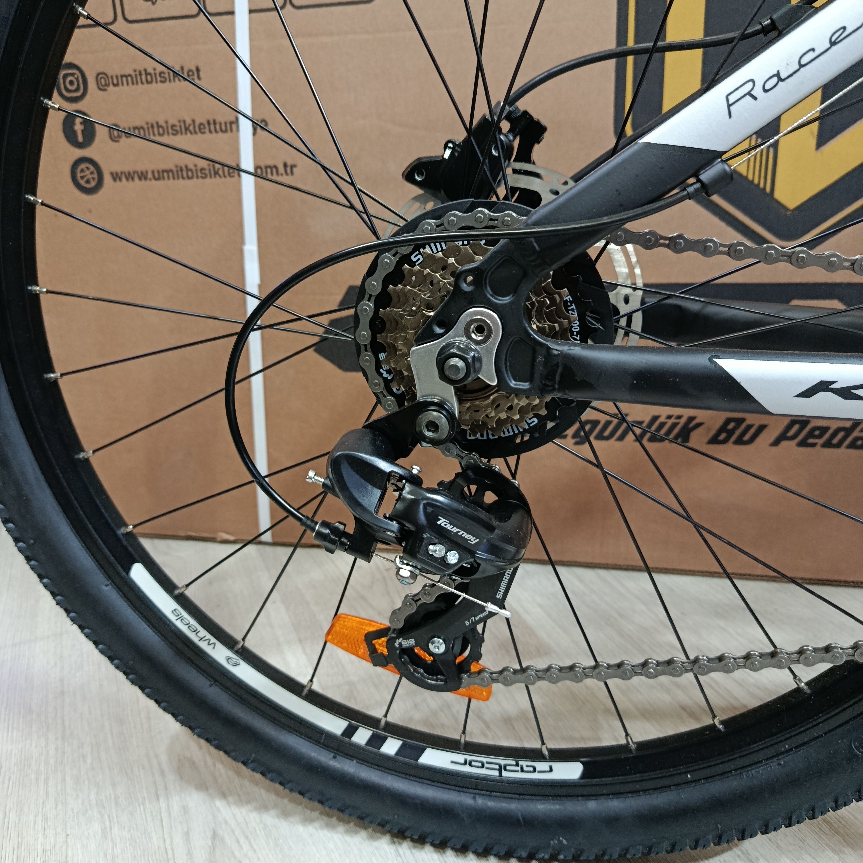 KRON XC 100 26 JANT SHIMANO HİDROLİK DİSK FREN DAĞ BİSİKLETİ  SİYAH