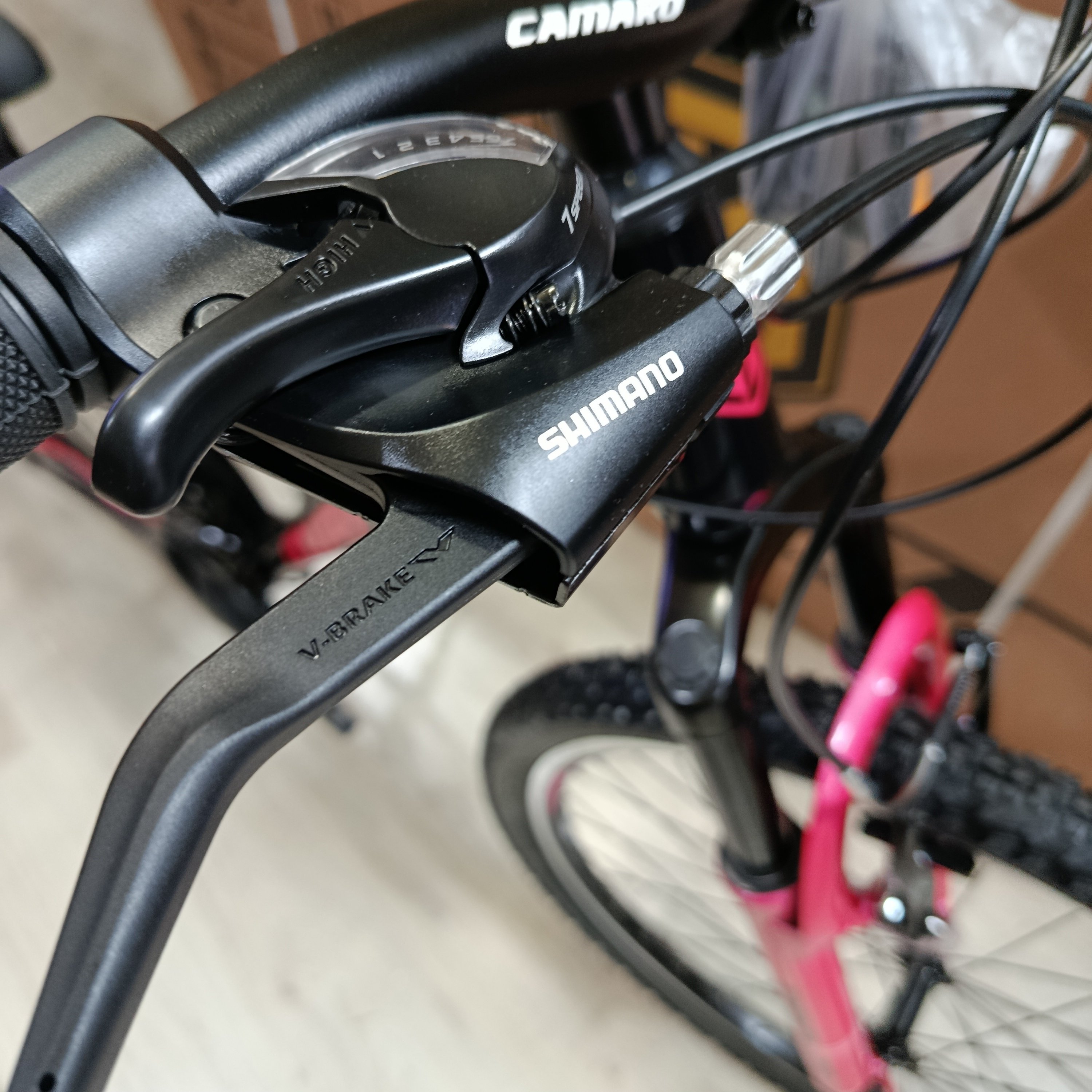 ÜMİT MIRAGE 26 JANT SİYAH PEMBE SHIMANO 21 VİTES ALÜMİNYUM GÖVDE HAFİF BİSİKLET 