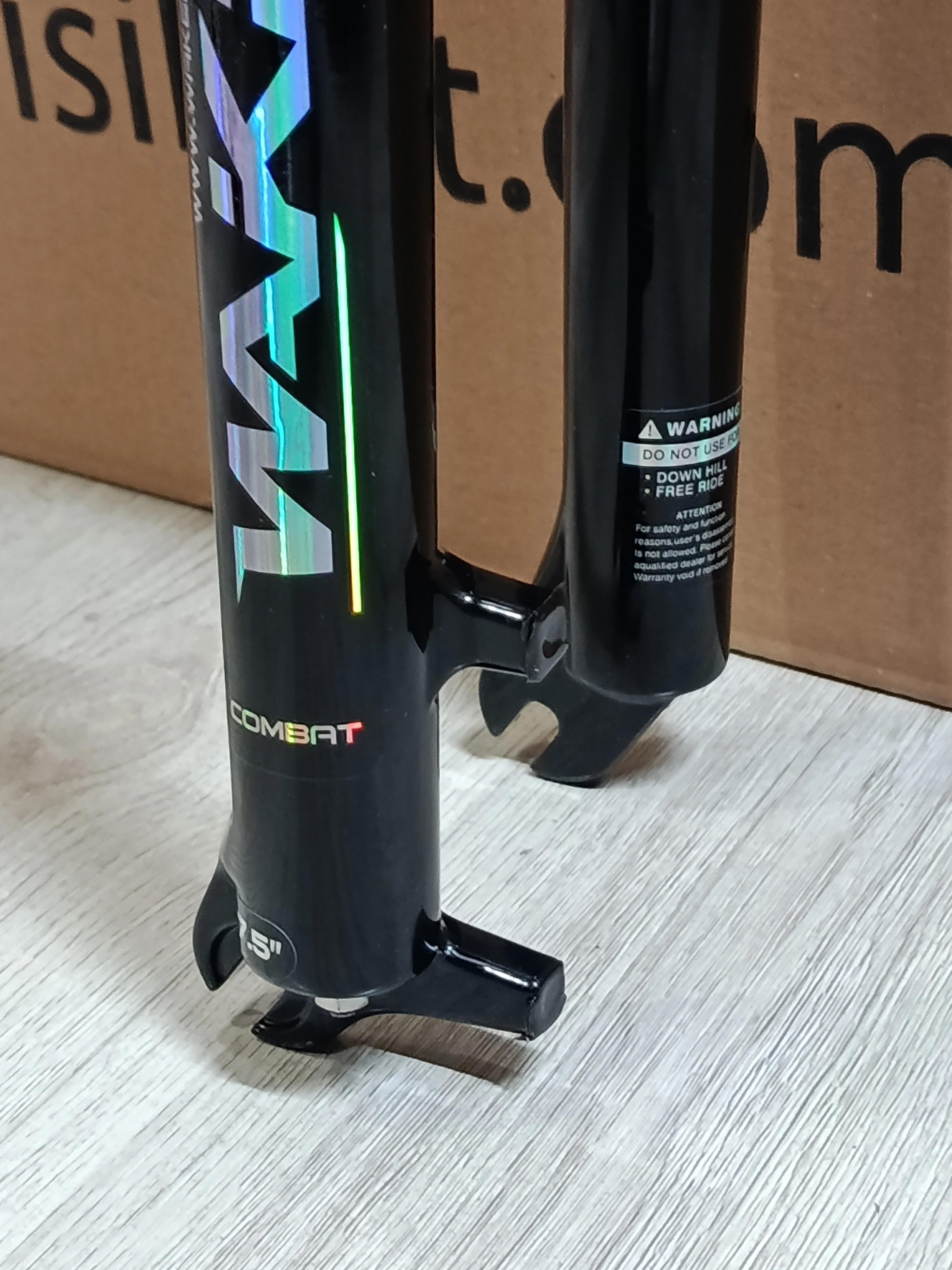 WAKE 27,5 DİSK UYUMLU 110MM ALUMINYUM KİLİTLİ ÖN AMORTİSÖR SİYAH