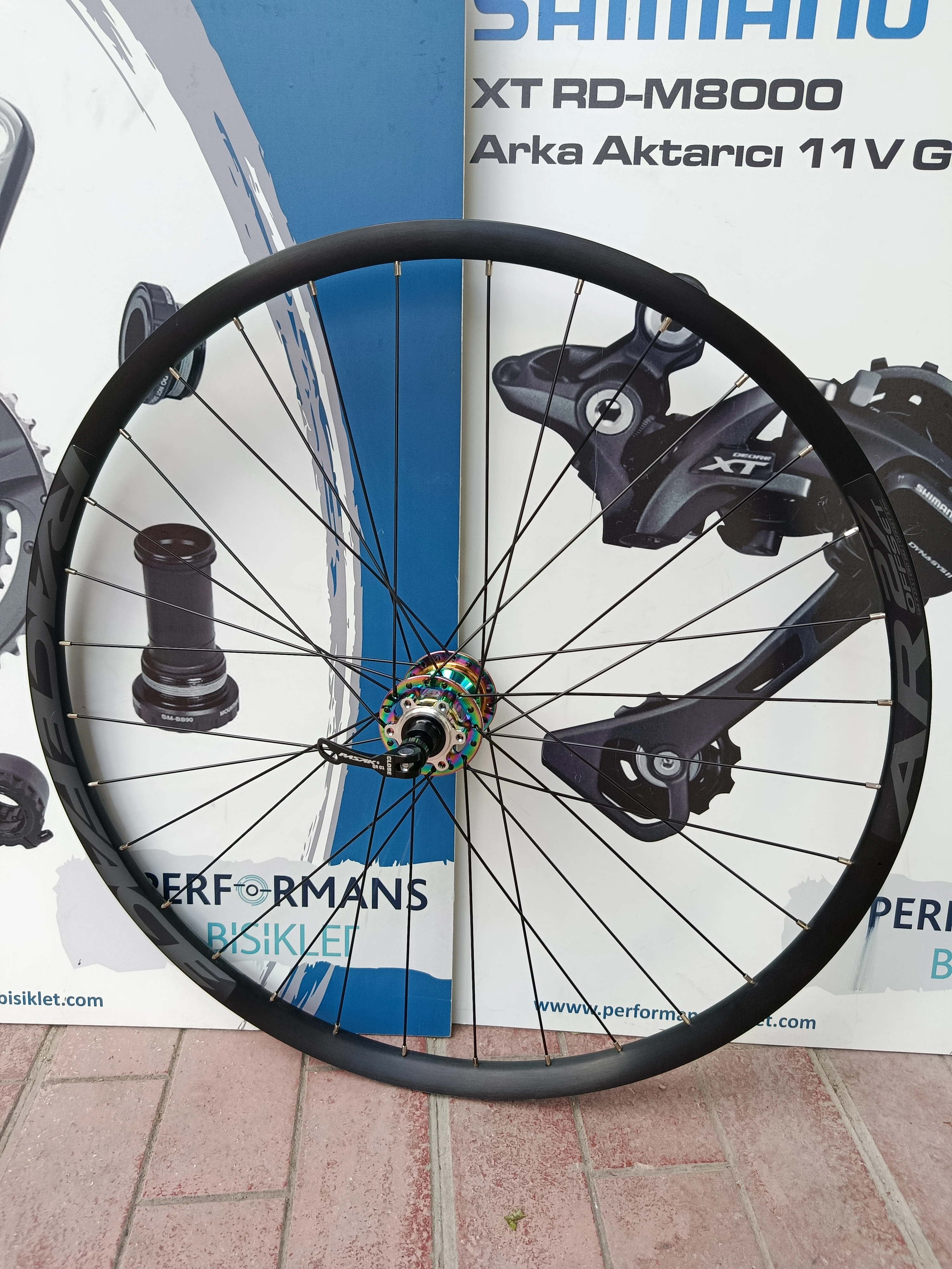 RACEFACE R27 JANT 29  ARKA RAINBOW RENK PASAK RULMANLI YÜKSEK HUB SESİ