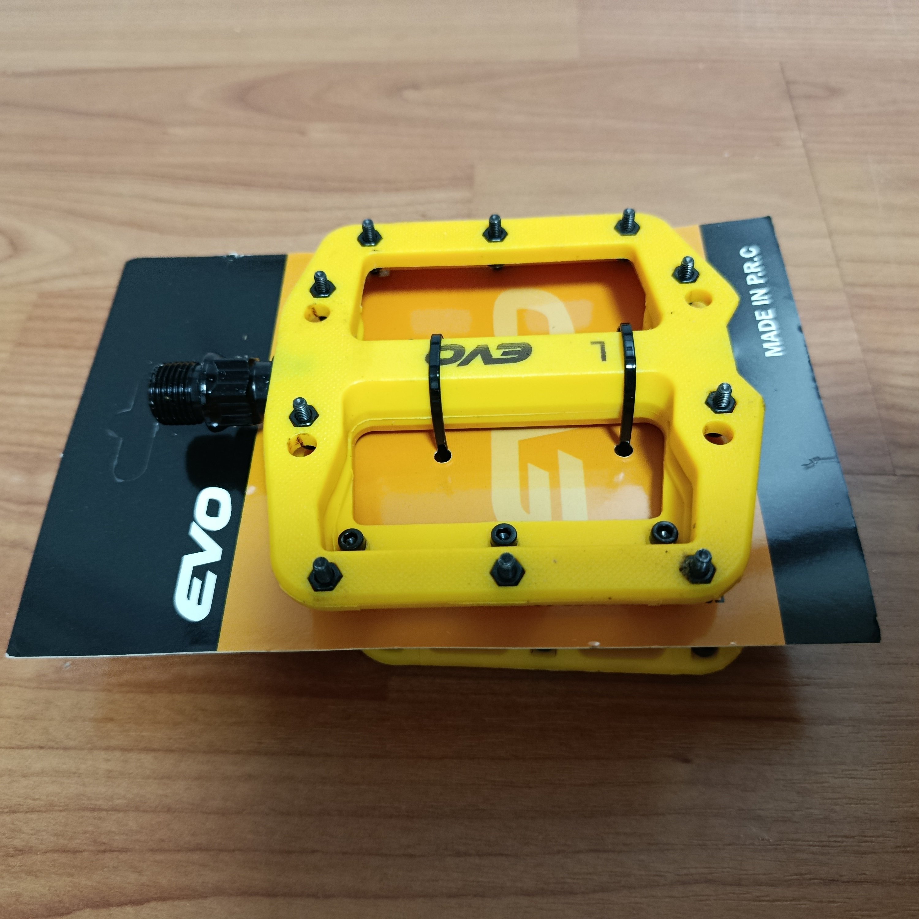 PLATFORM EVO SARI ÇİVİLİ PEDAL
