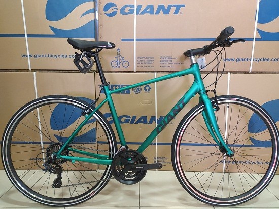 Giant Escape R3 M Beden(51cm)28 Jant 21 Vites 11.4kg / Bisiklet