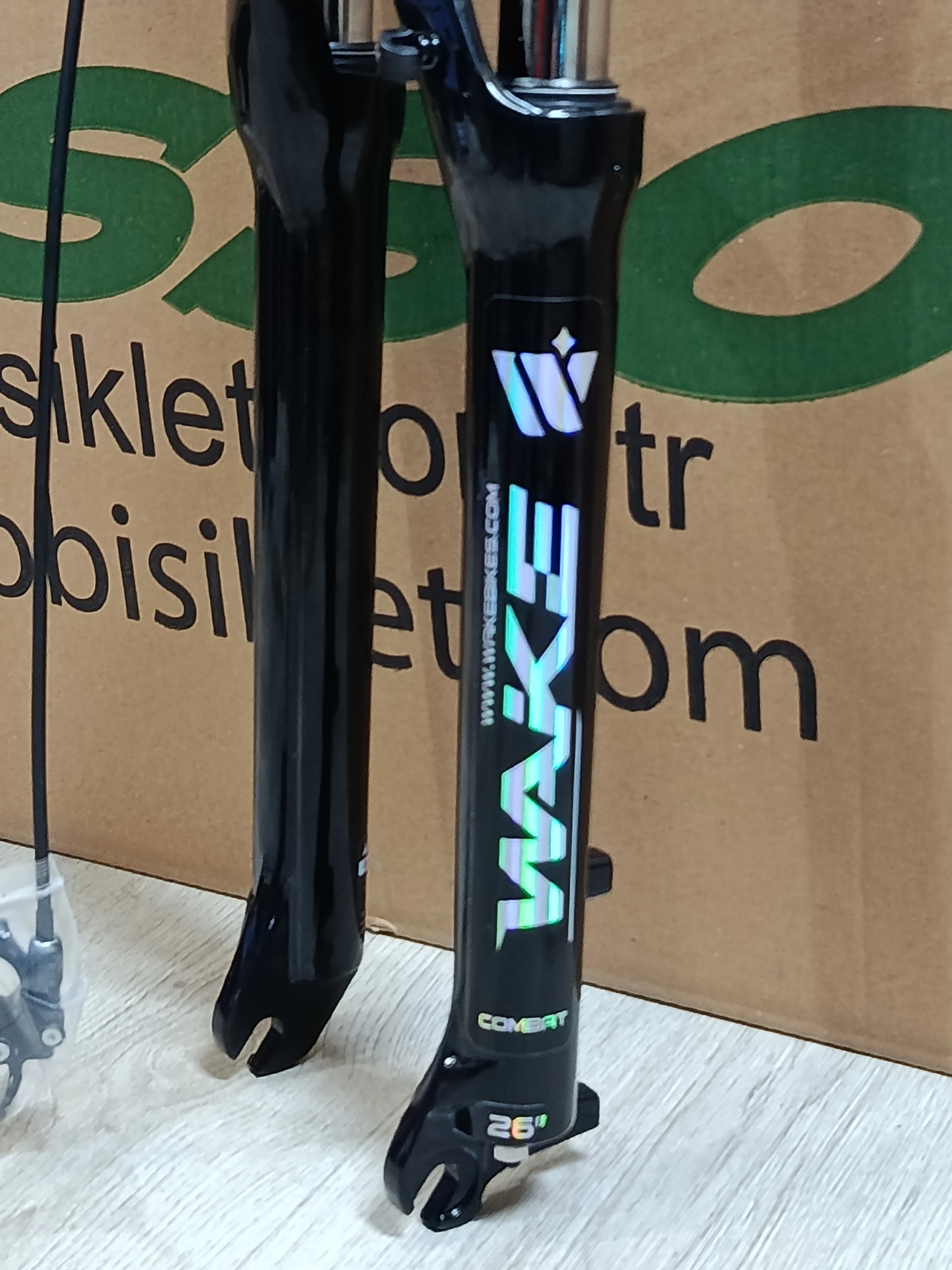 WAKE 26 DİSK UYUMLU 110MM  ALUMINYUM GİDONDAN KİLİTLİ ÖN AMORTİSÖR SİYAH