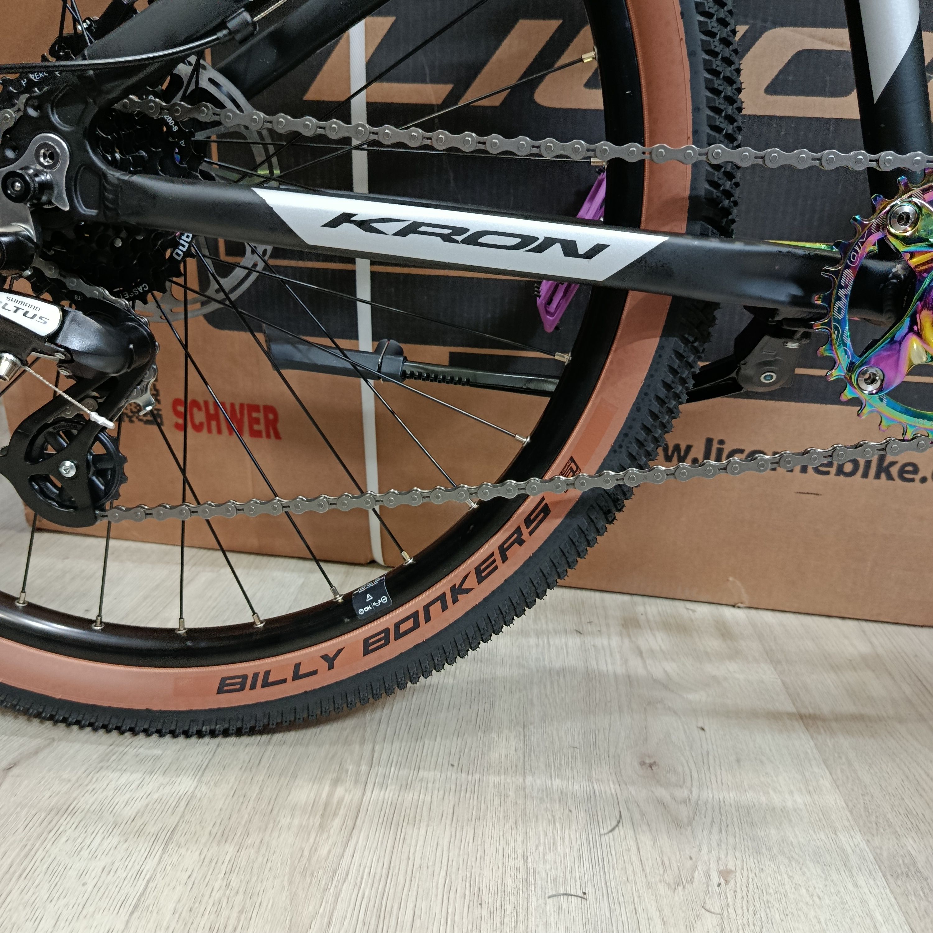 Kron 26 Hassns pro7 Havalı Amortisör Schwalbe Lastikler Çivili Pedallar