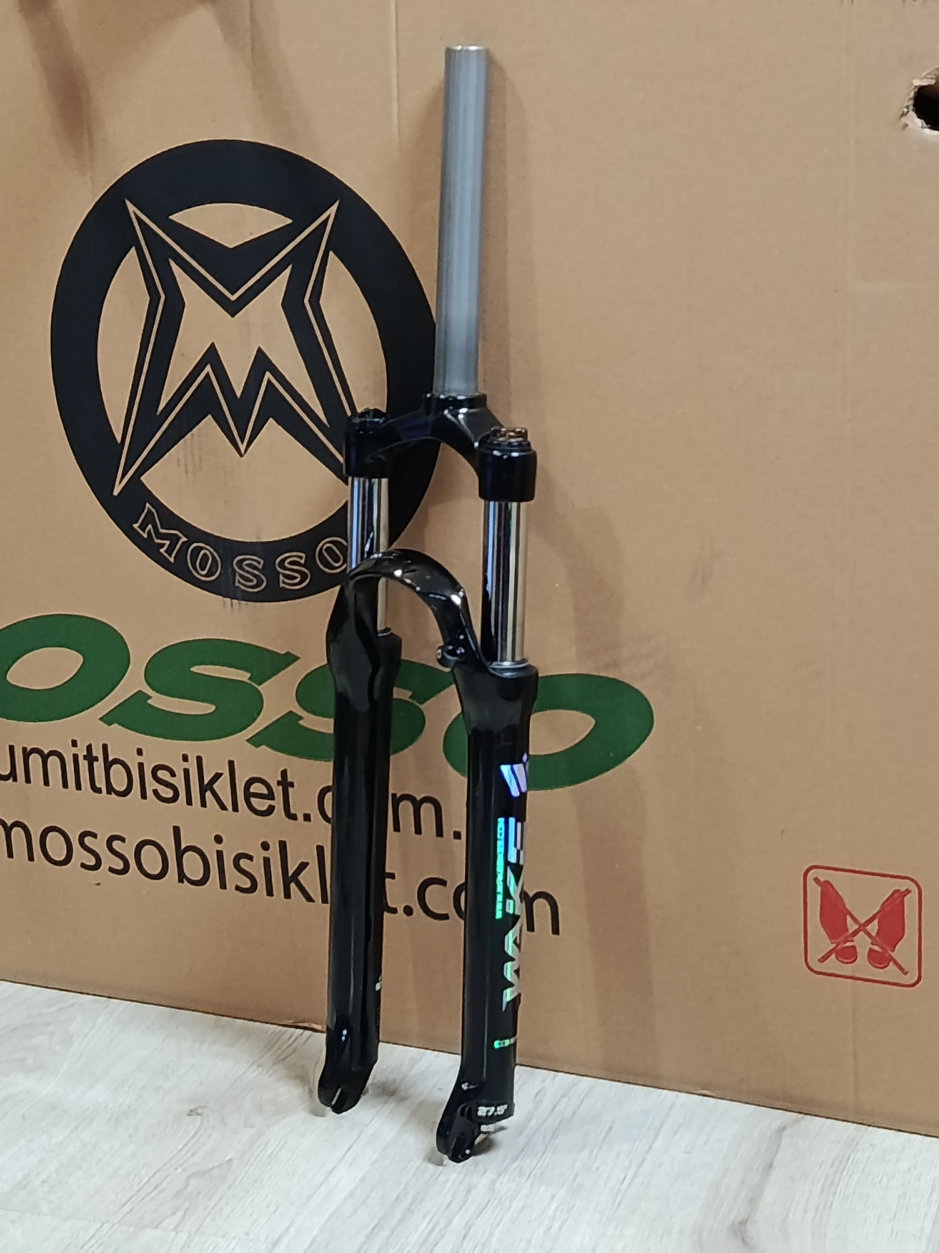 WAKE 27,5 DİSK UYUMLU 110MM ALUMINYUM KİLİTLİ ÖN AMORTİSÖR SİYAH