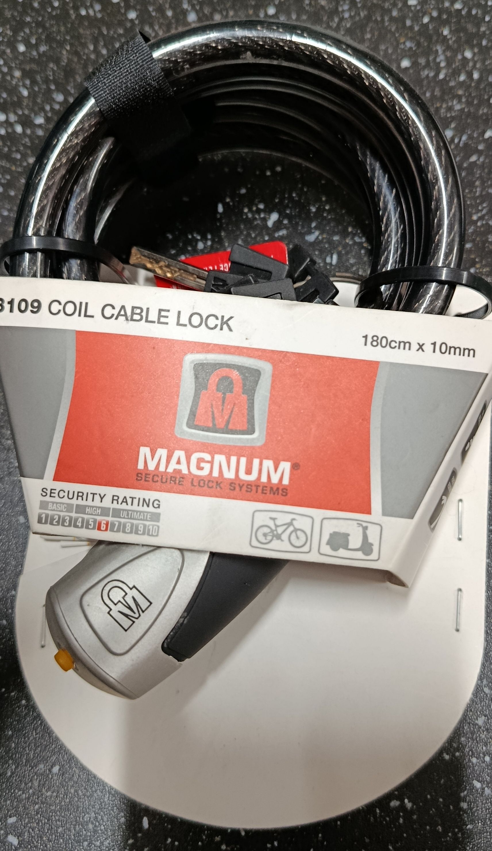 Magnum 3109 Anahtarlı Kilit 180cm*25mm %60 Güvenlik Seviyesi / Bisiklet