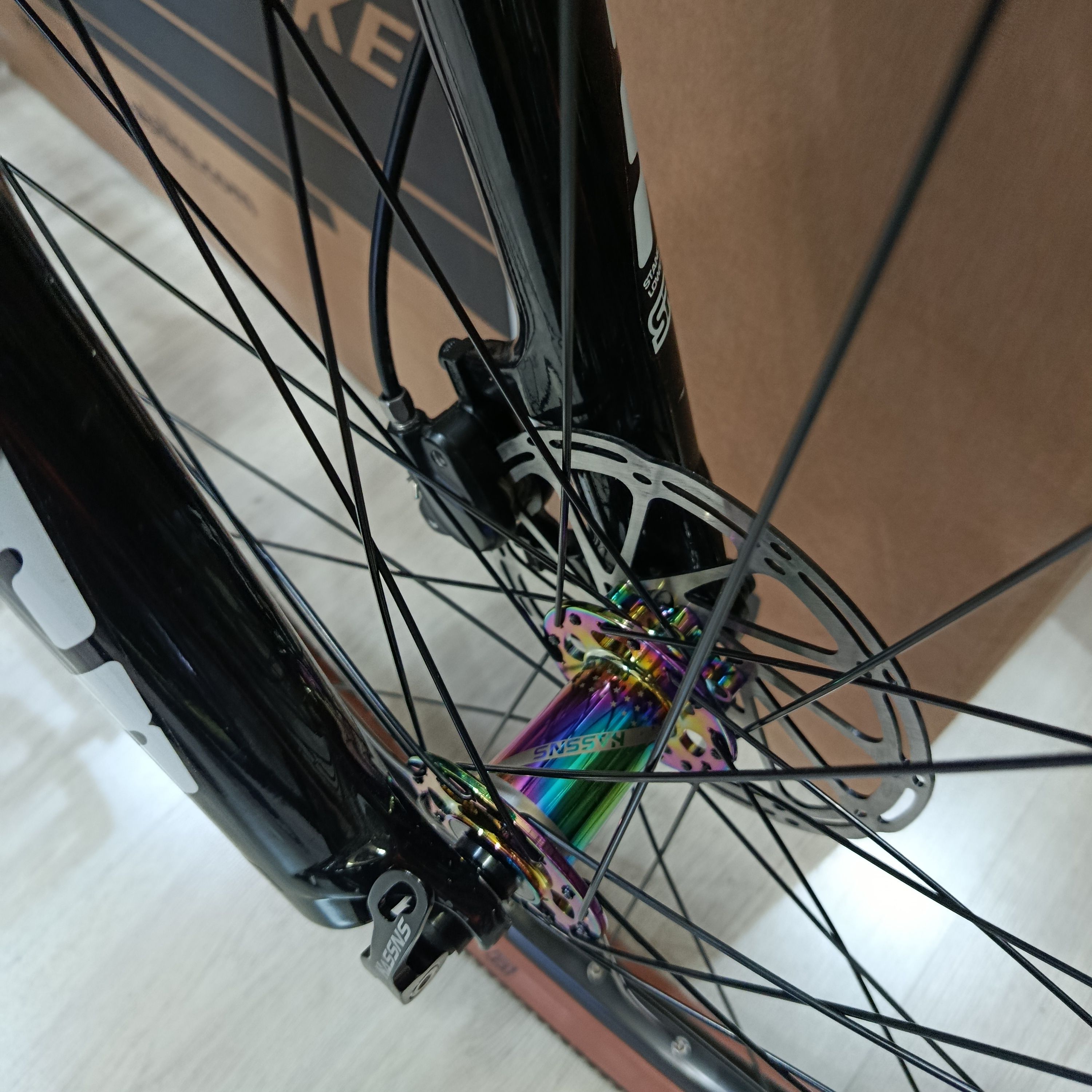Kron 26 Hassns pro7 Havalı Amortisör Schwalbe Lastikler Çivili Pedallar