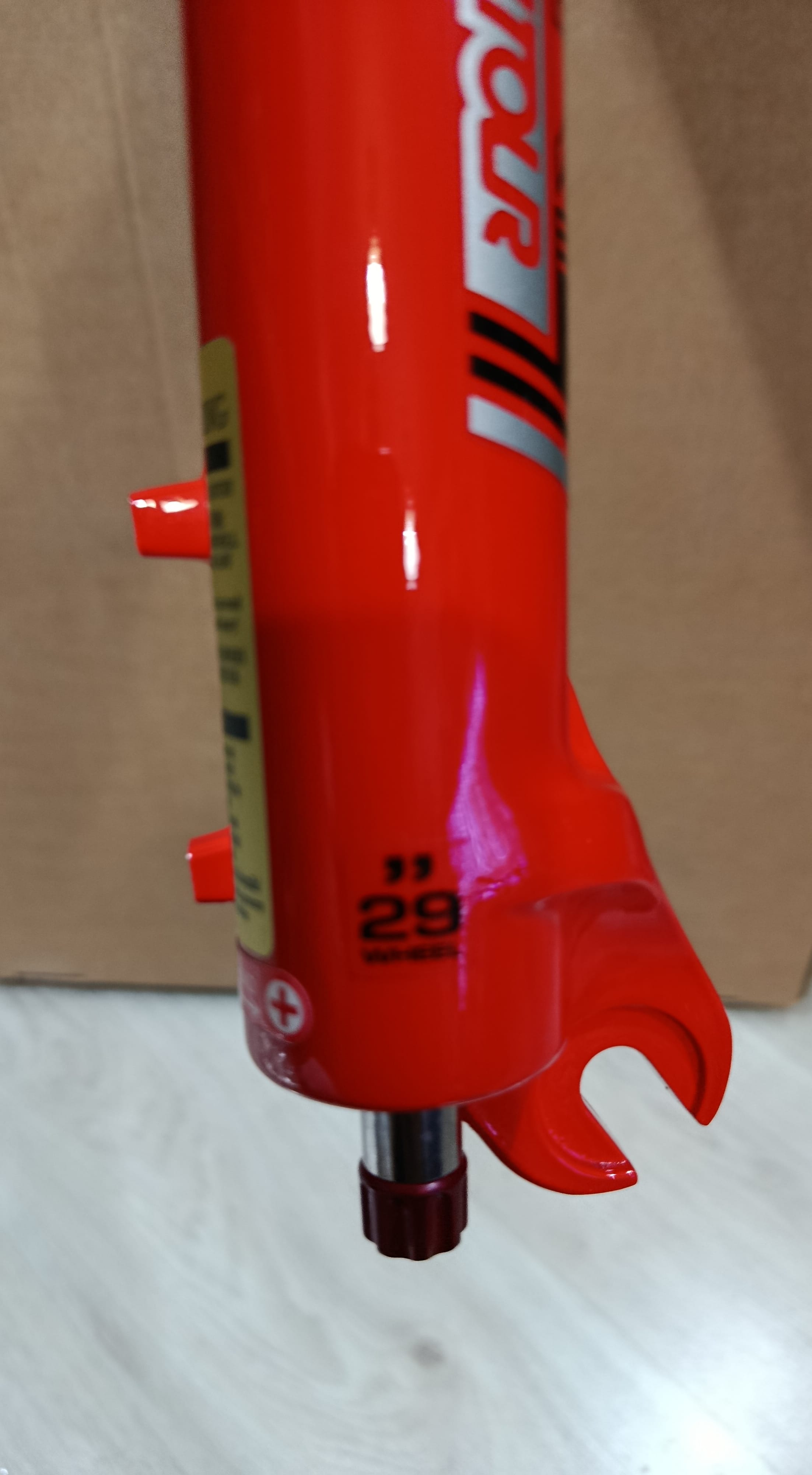 Suntour XCR HAVALI 29 DİSK UYUMLU 110MM 32 MAGNEZYUM BİSKLET ÖN AMORTİSÖR 