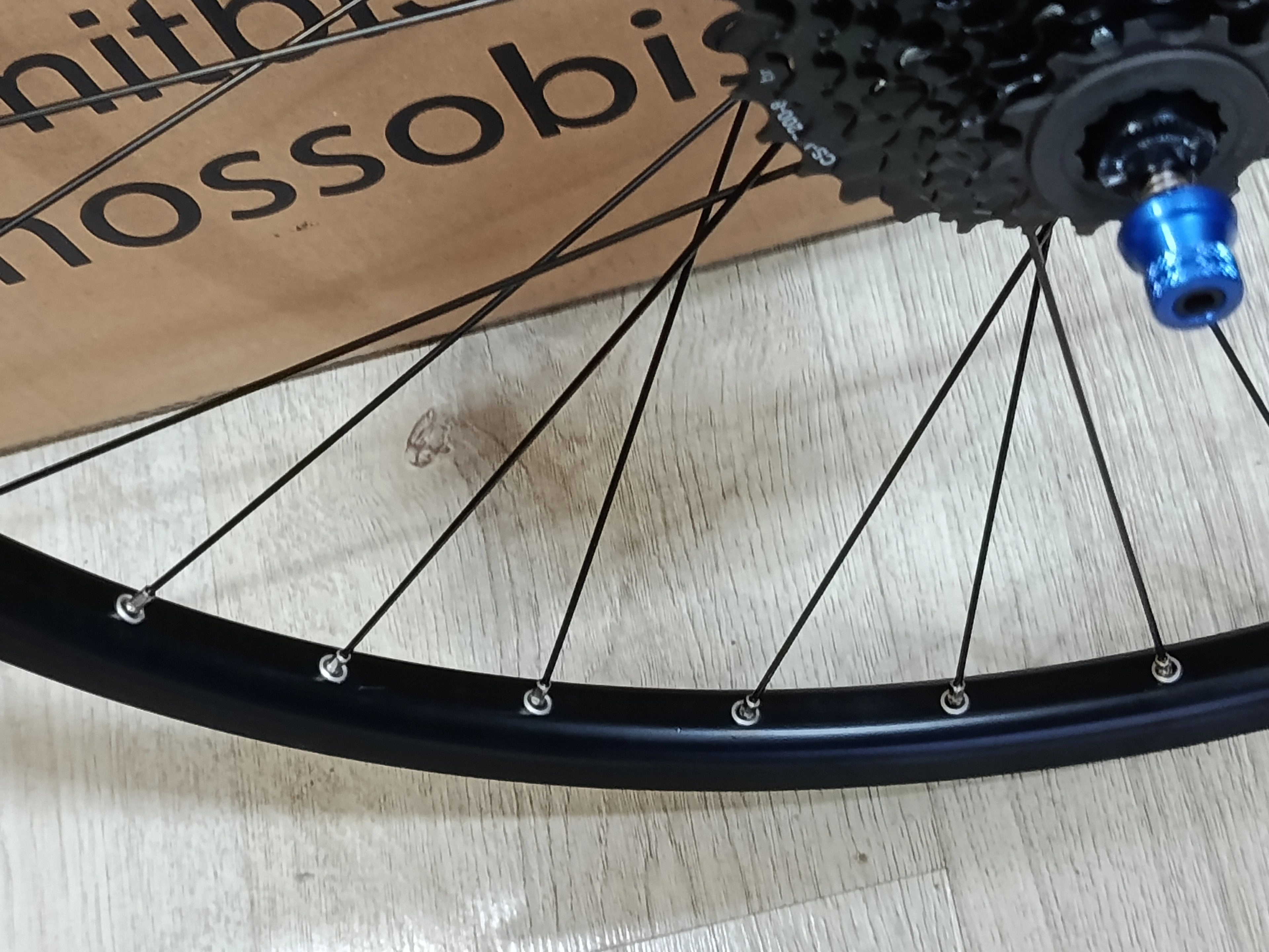 27,5 ARKA PASAK GÖBEK RULMANLI MAVİ YÜKSEK HUB SESİ  DİSK+KASET 8 Lİ  YÜZÜKLÜ JANT 