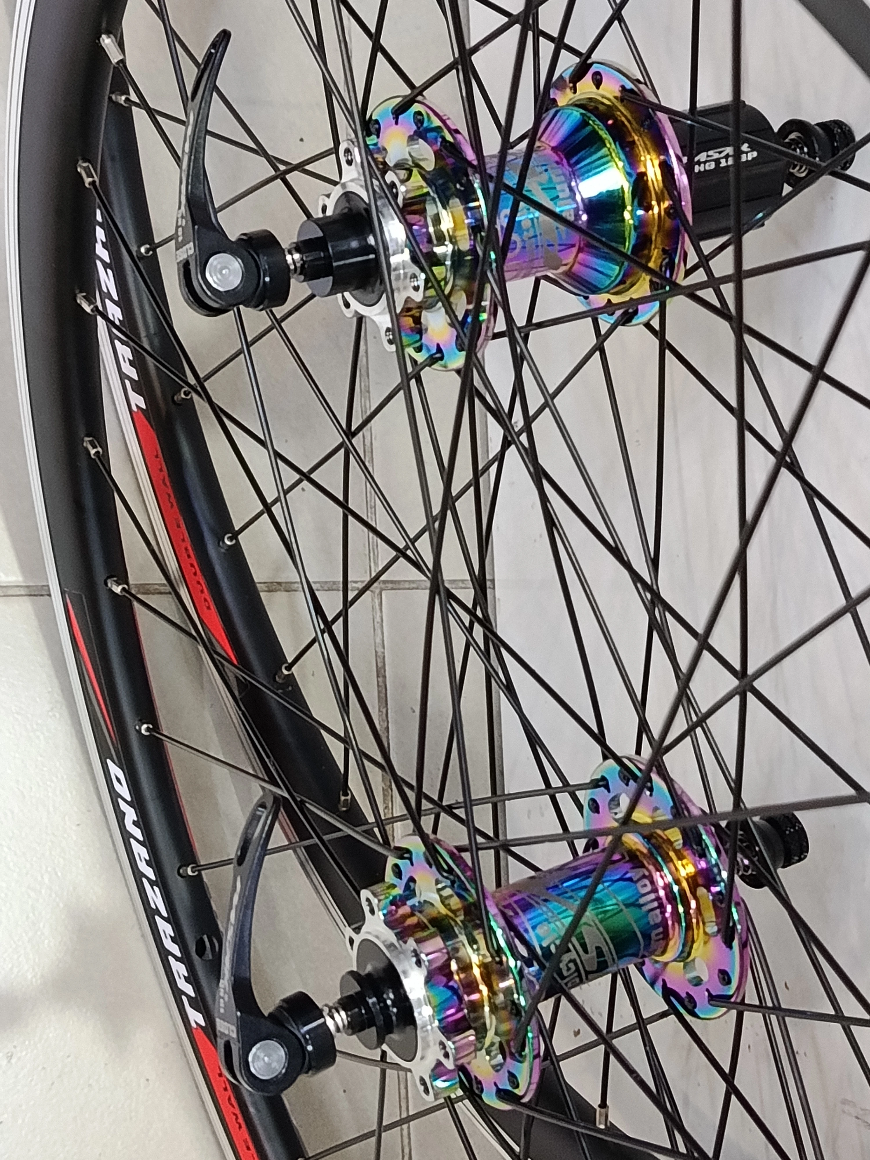 27,5 ÖN-ARKA PASAK GÖBEKLİ RAİNBOW RENK JANT DİSK+V FREN UYUMLU YÜKSEK HUB SESİ