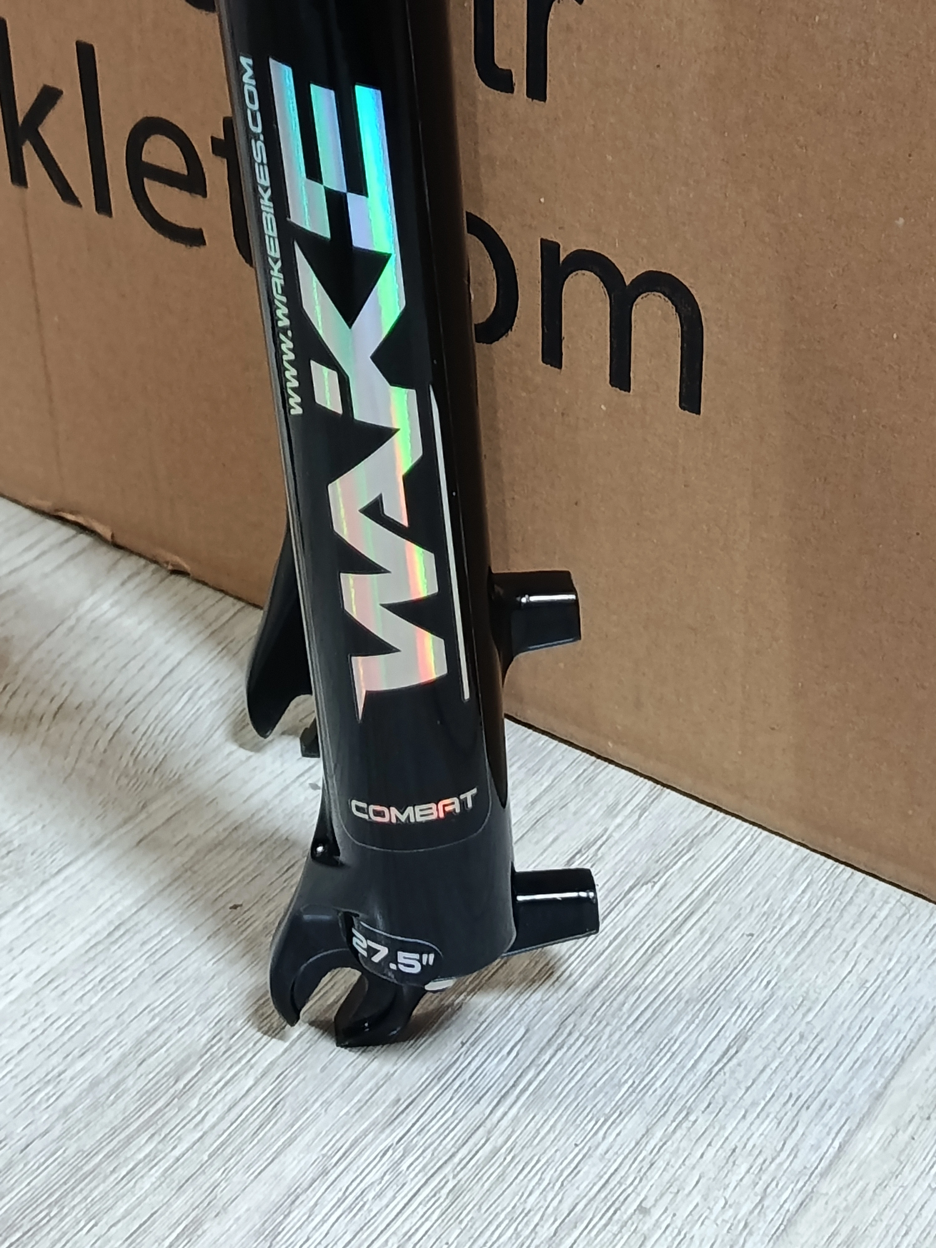 WAKE 27,5 DİSK UYUMLU 110MM  ALUMINYUM GİDONDAN KİLİTLİ ÖN AMORTİSÖR SİYAH