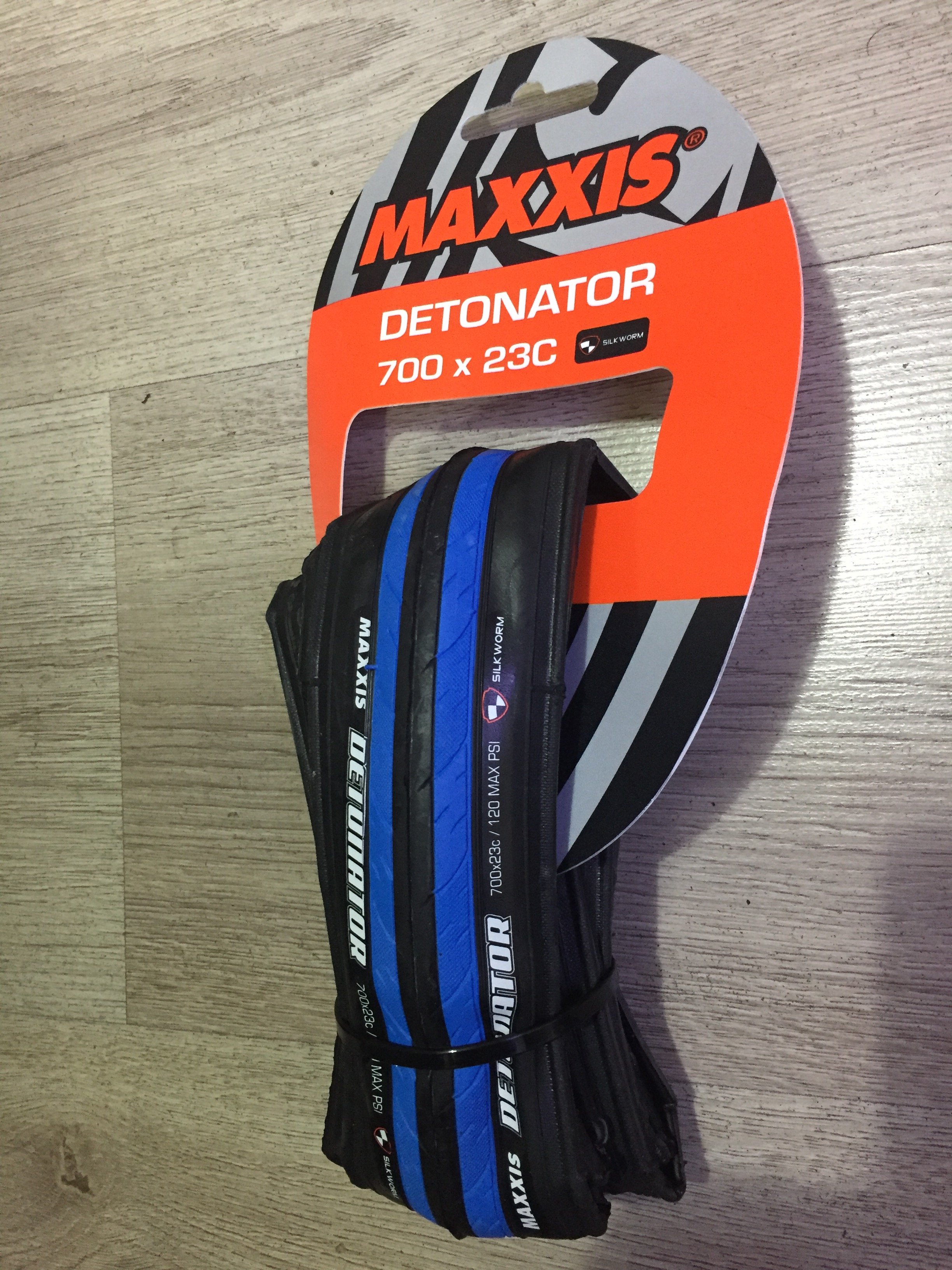 Maxxıs Detonator 700*23 Yol Bisikleti Dış Lastiği Mavi / Bisiklet