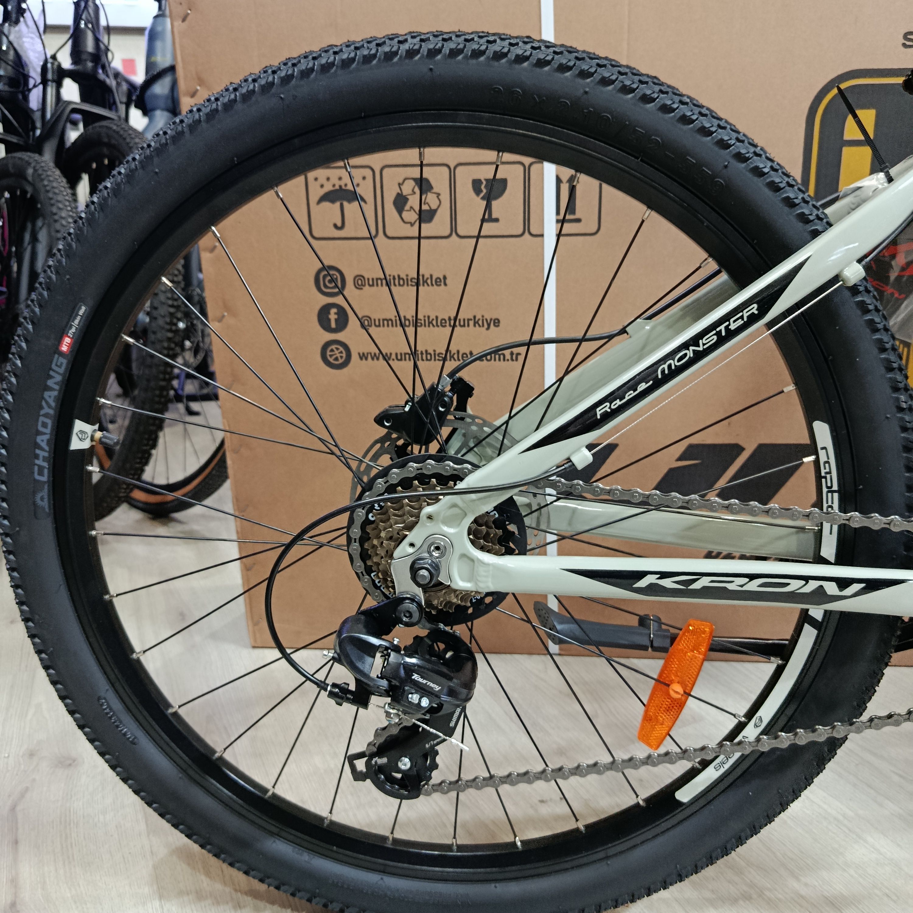 KRON XC 100 26 JANT SHIMANO HİDROLİK DİSK FREN DAĞ BİSİKLETİ GRİ