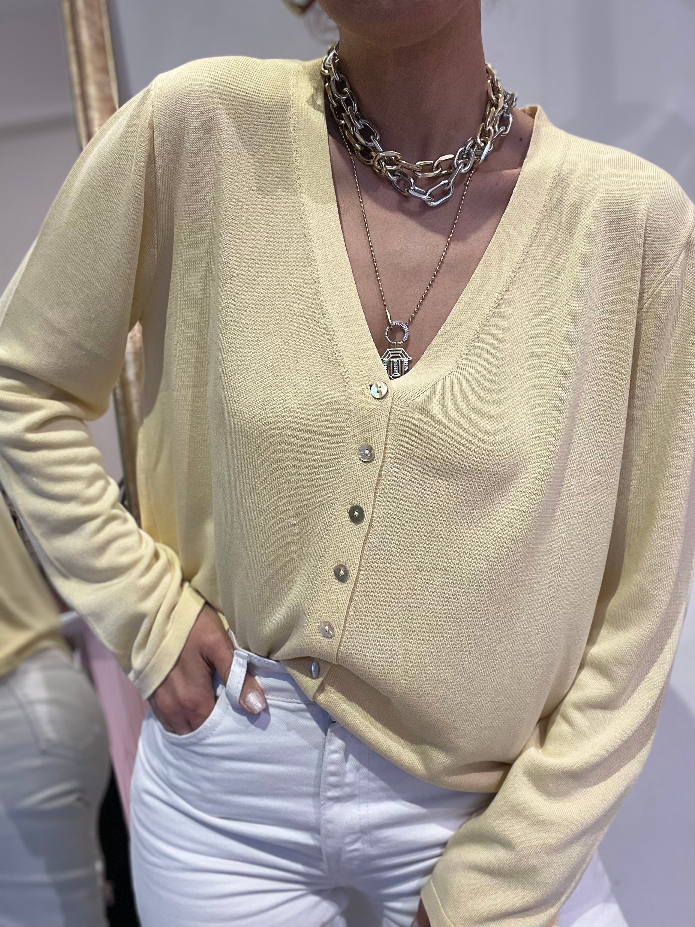 Kadın, Önden Düğmeli, V Yaka, %100 Viscose, Uzun Kollu, Triko, Hırka