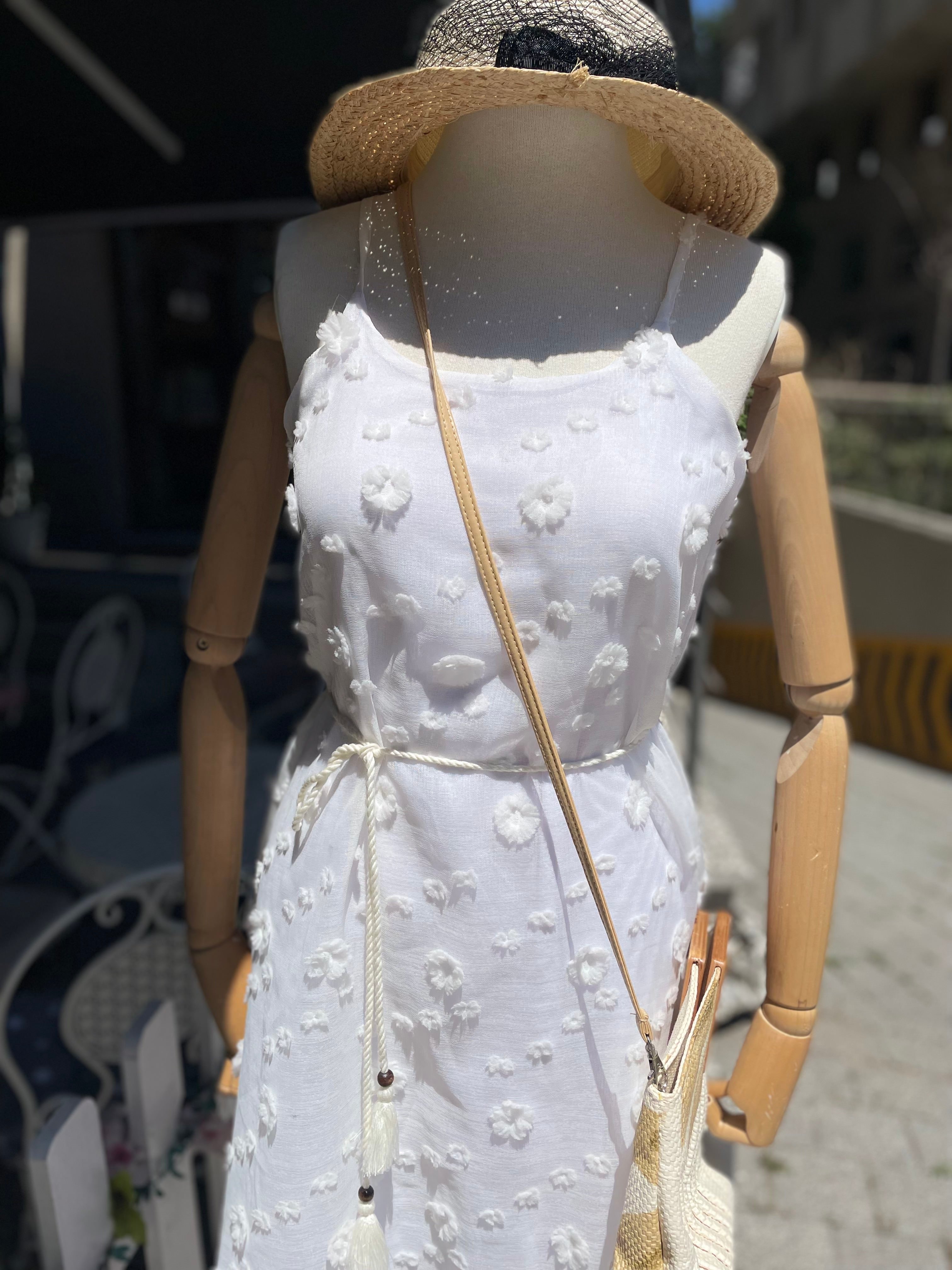 Kadın, Askılı, Halter Yaka, Üstü Çiçek İşlemeli, Astarlı, Maxi-Uzun, Tül Beyaz Elbise