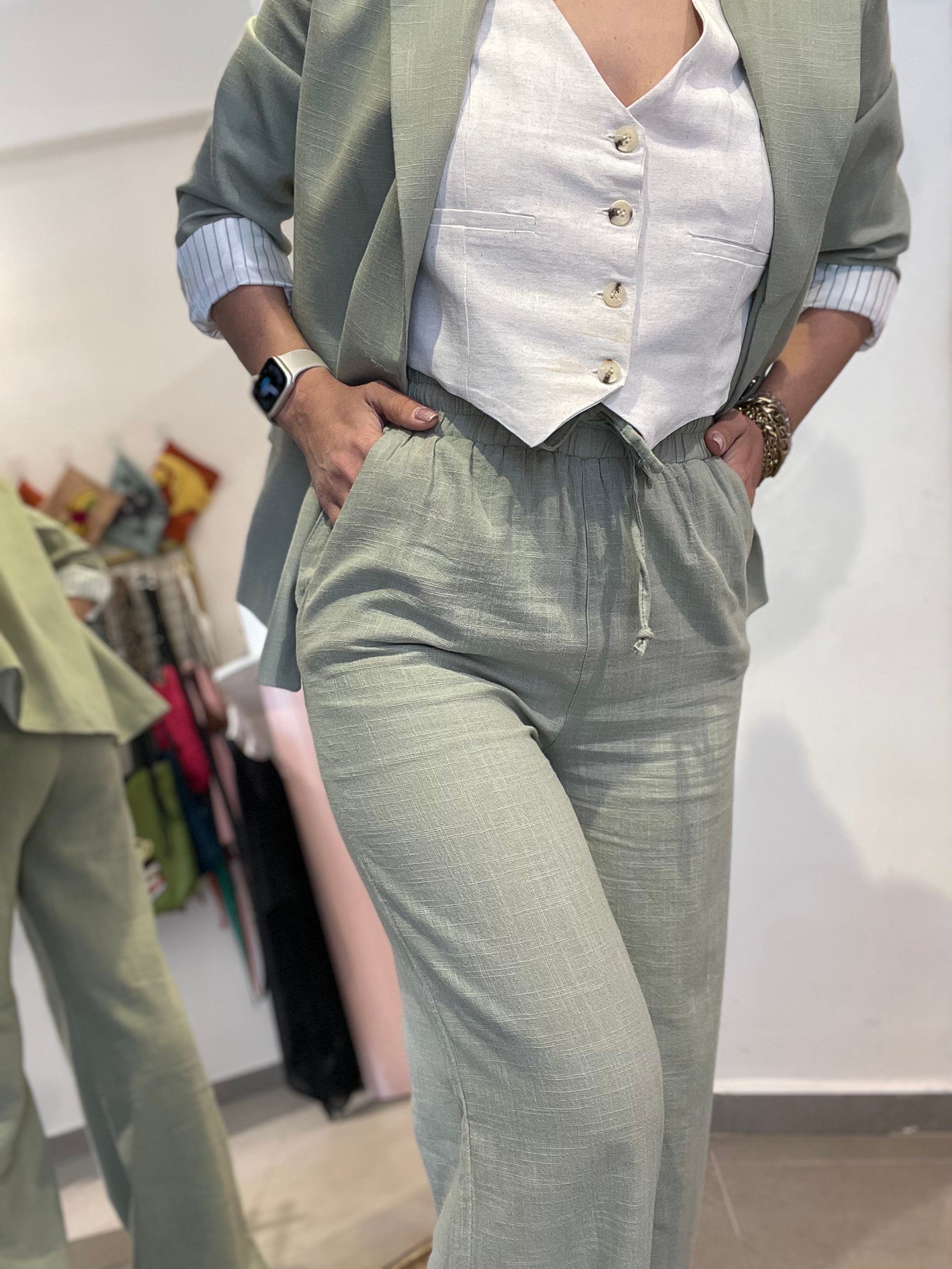 Kadın, İçi Çizgili Astarlı, Tek Düğme, Yeşil, Keten Blazer Ceket