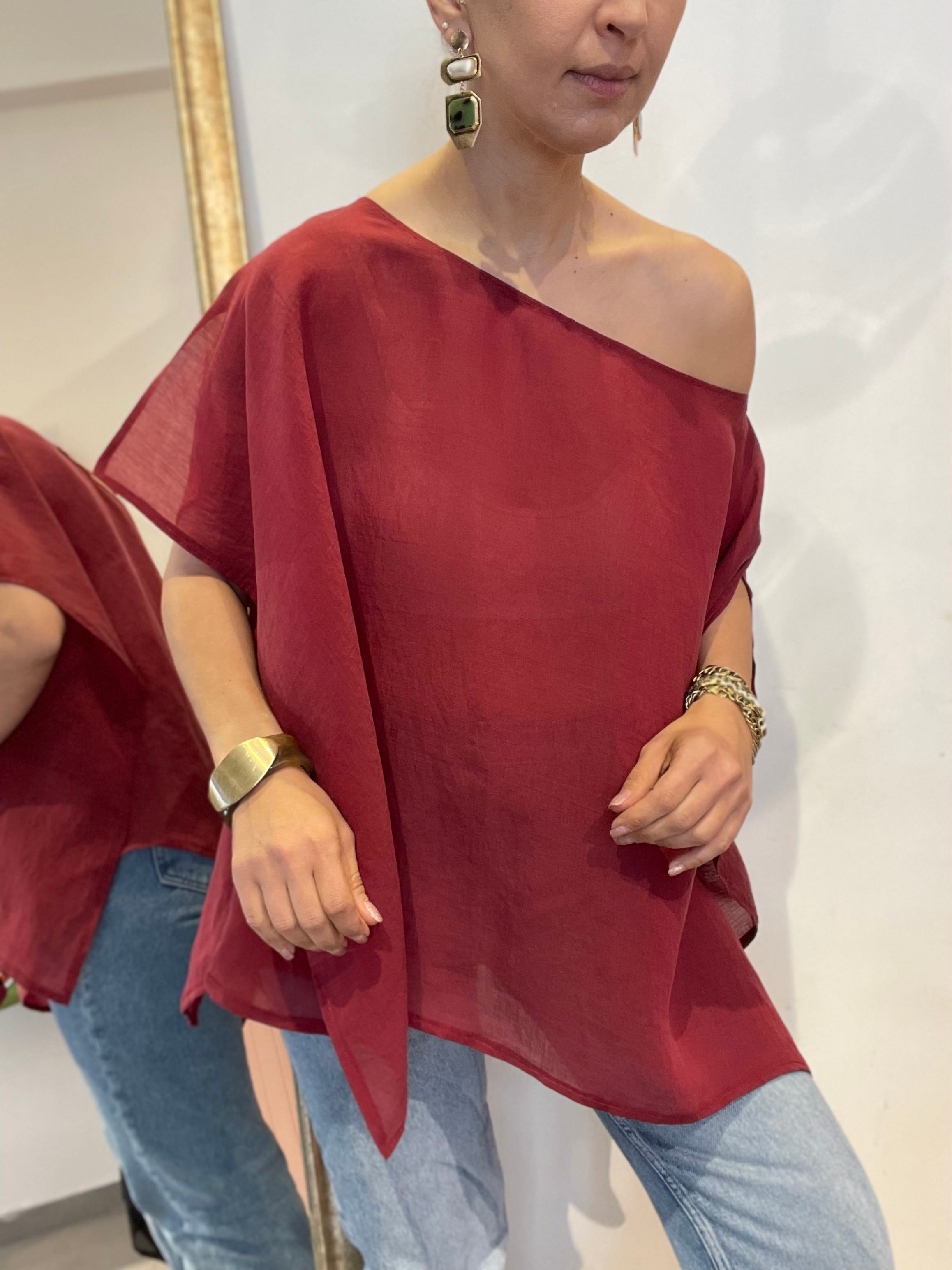 Kadın, Kayık Yaka, Yarasa Kol, Ayrobin Kumaş, Alternatif Kullanımlı Bol Kesim, Bluz