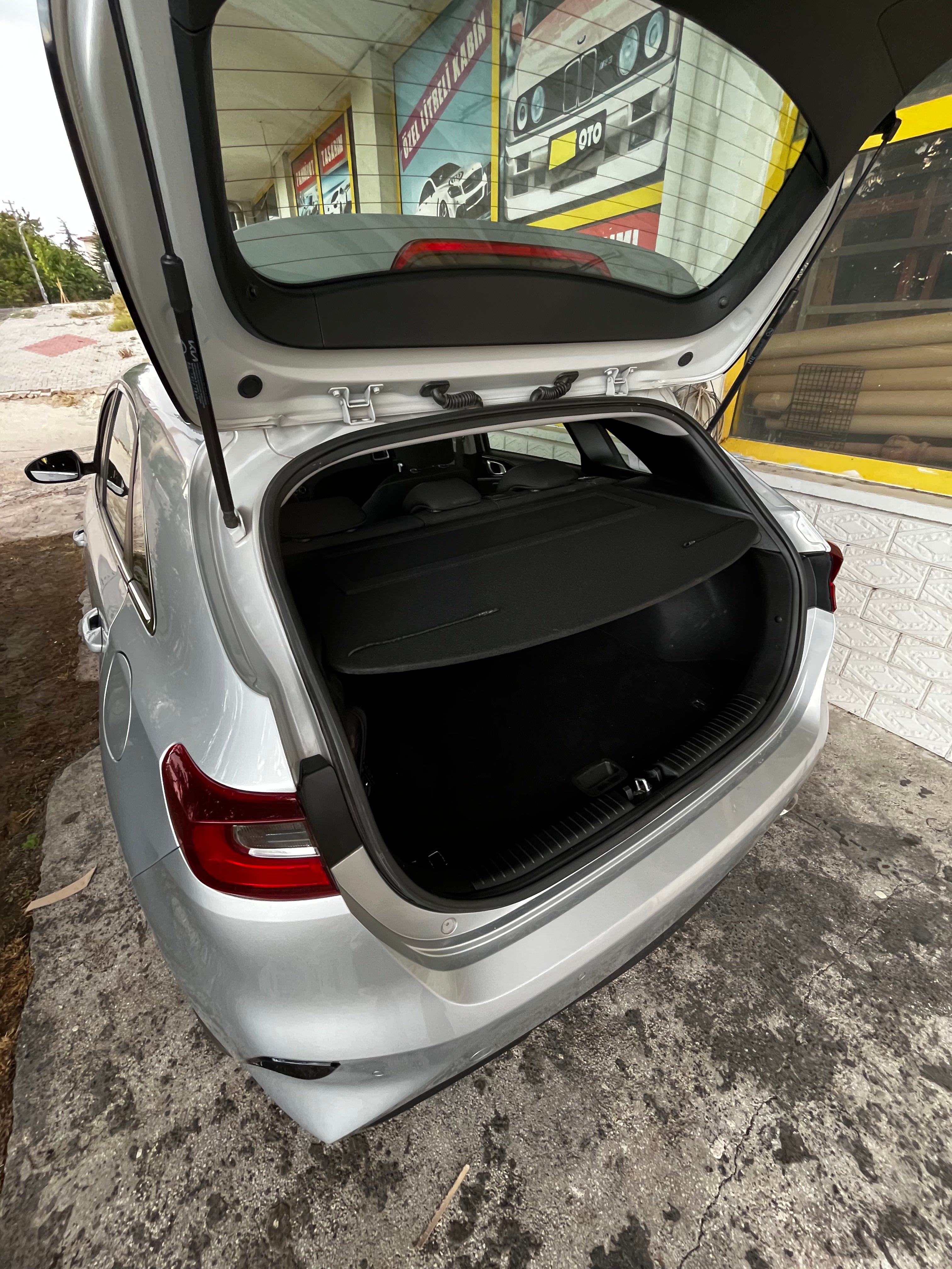 Kia Ceed 2019-2024 Uyumlu Bagaj Pandizotu 