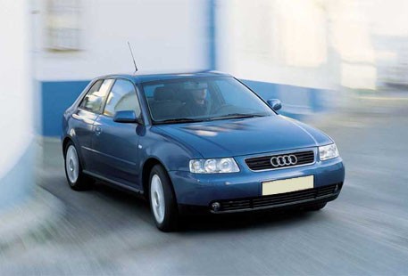 Audi A3 Bagaj Pandizot Rafı İlk Kasa 1996-2000 Model Arası