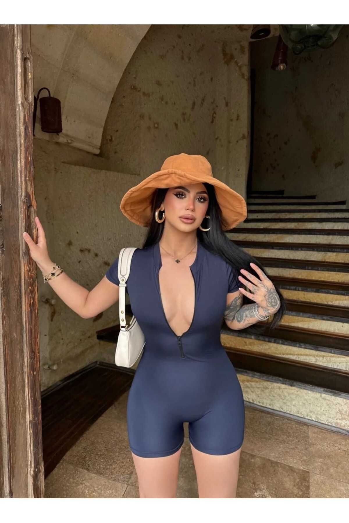 Fermuarlı Kısa Kollu Tulum