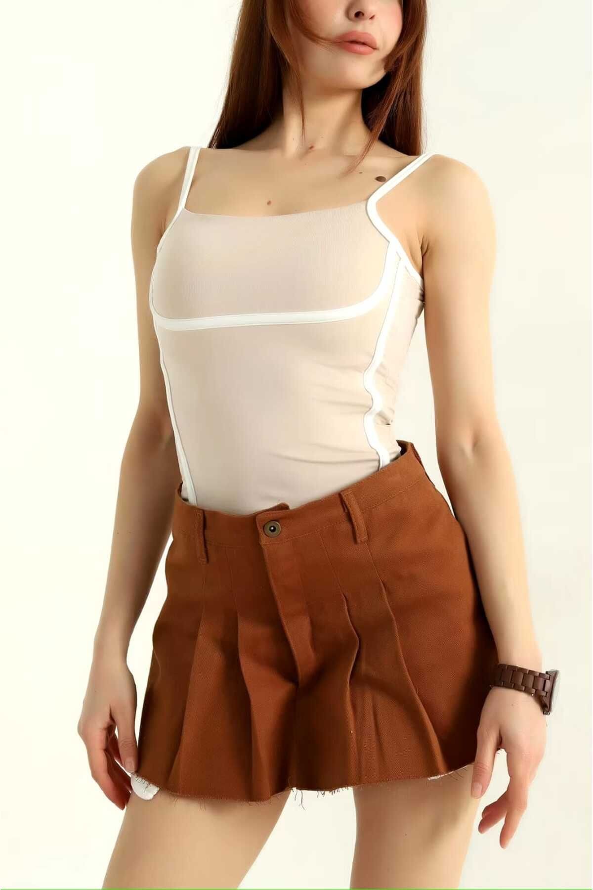 İnce Askılı Biye Detaylı Crop Bluz
