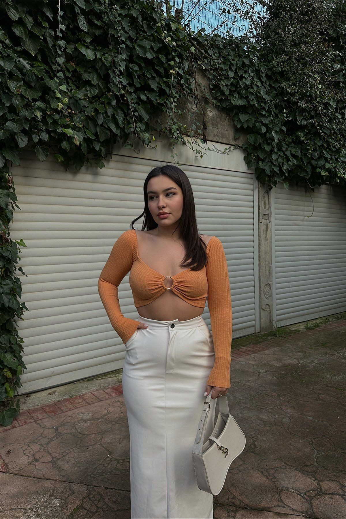 Önü Halkalı Crop Top