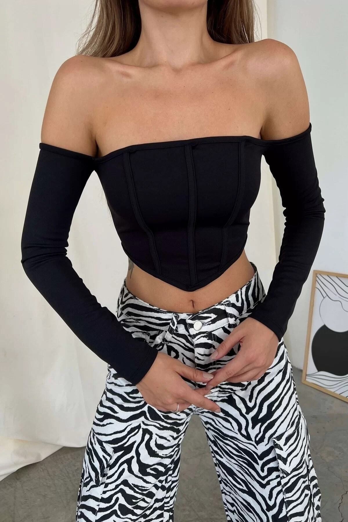 Sırt Fermuarlı Straplez Crop