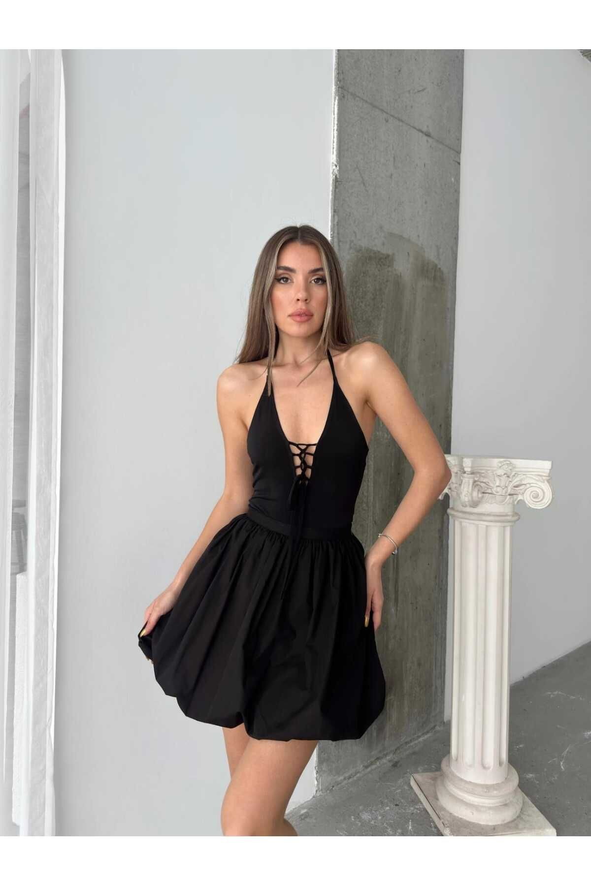 Önü İpli Boyundan Bağlamalı Bodysuit