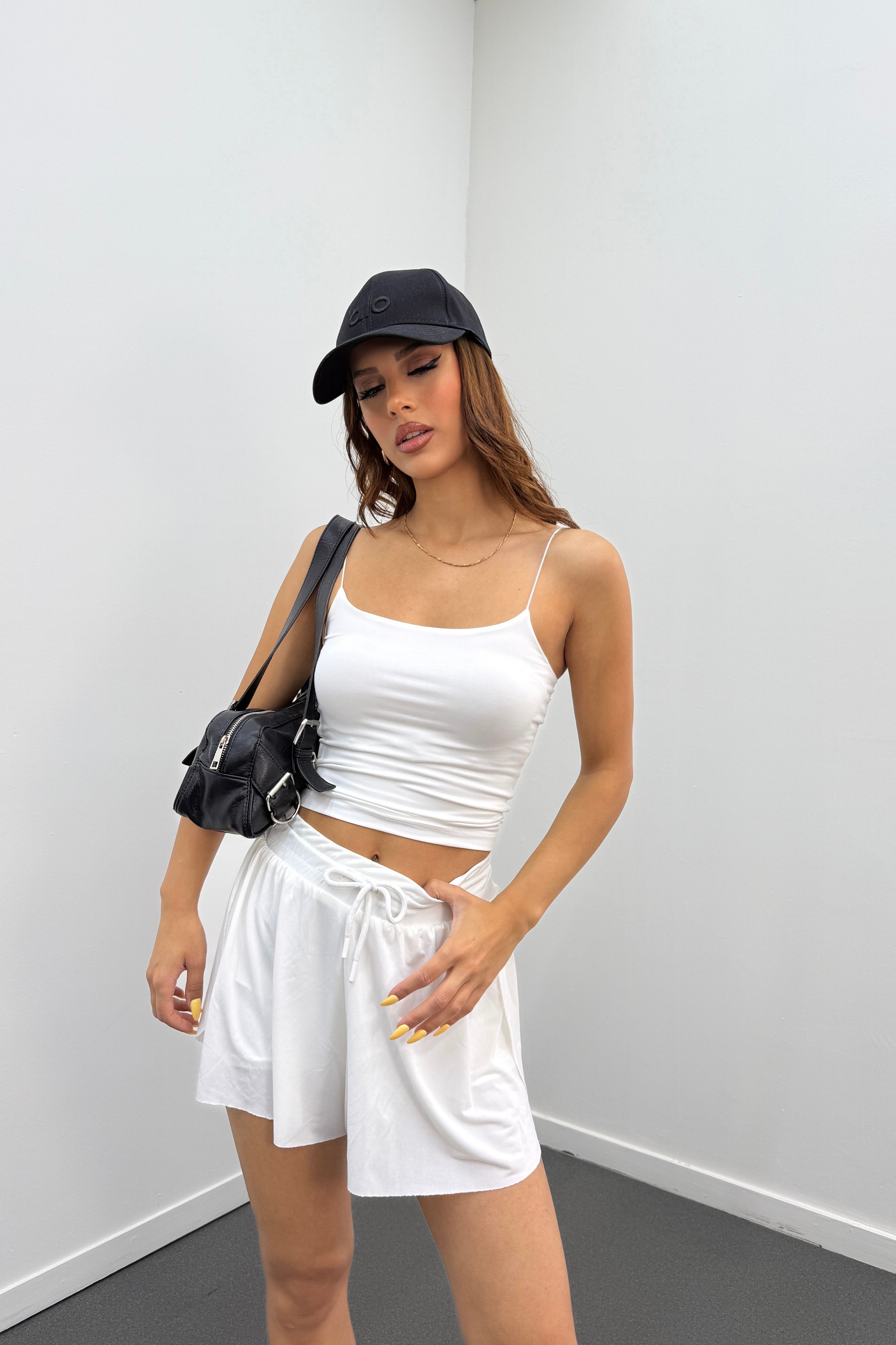 Shirin Beyaz Askılı Crop