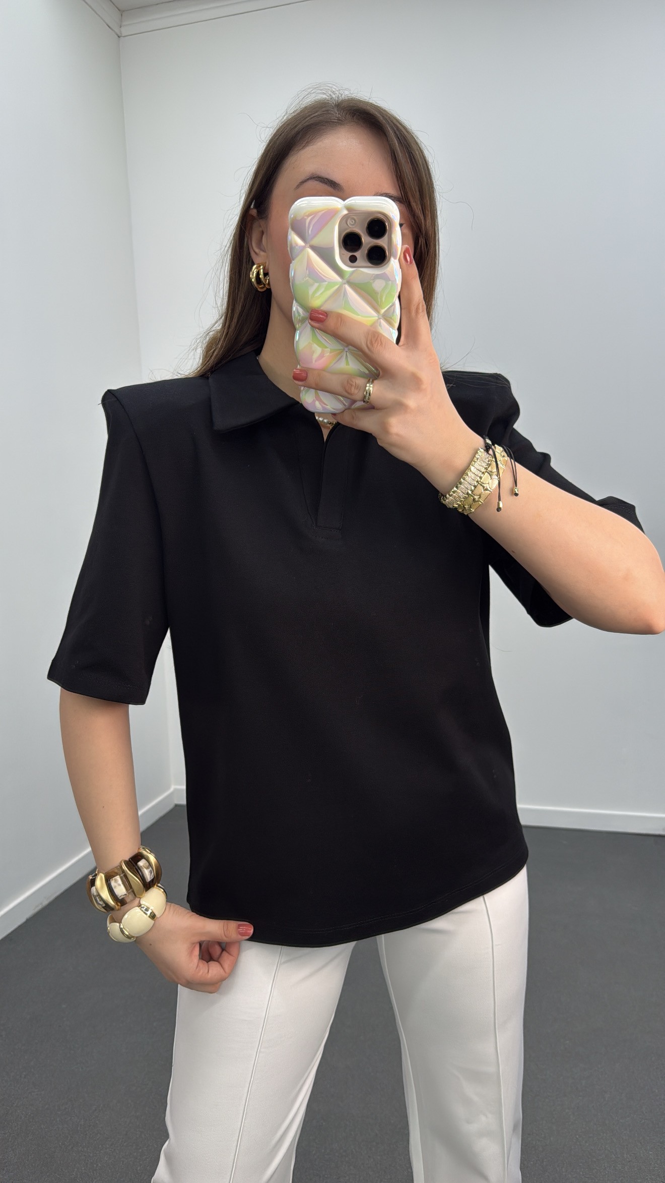 Tricou negru cu gât polo căptușit