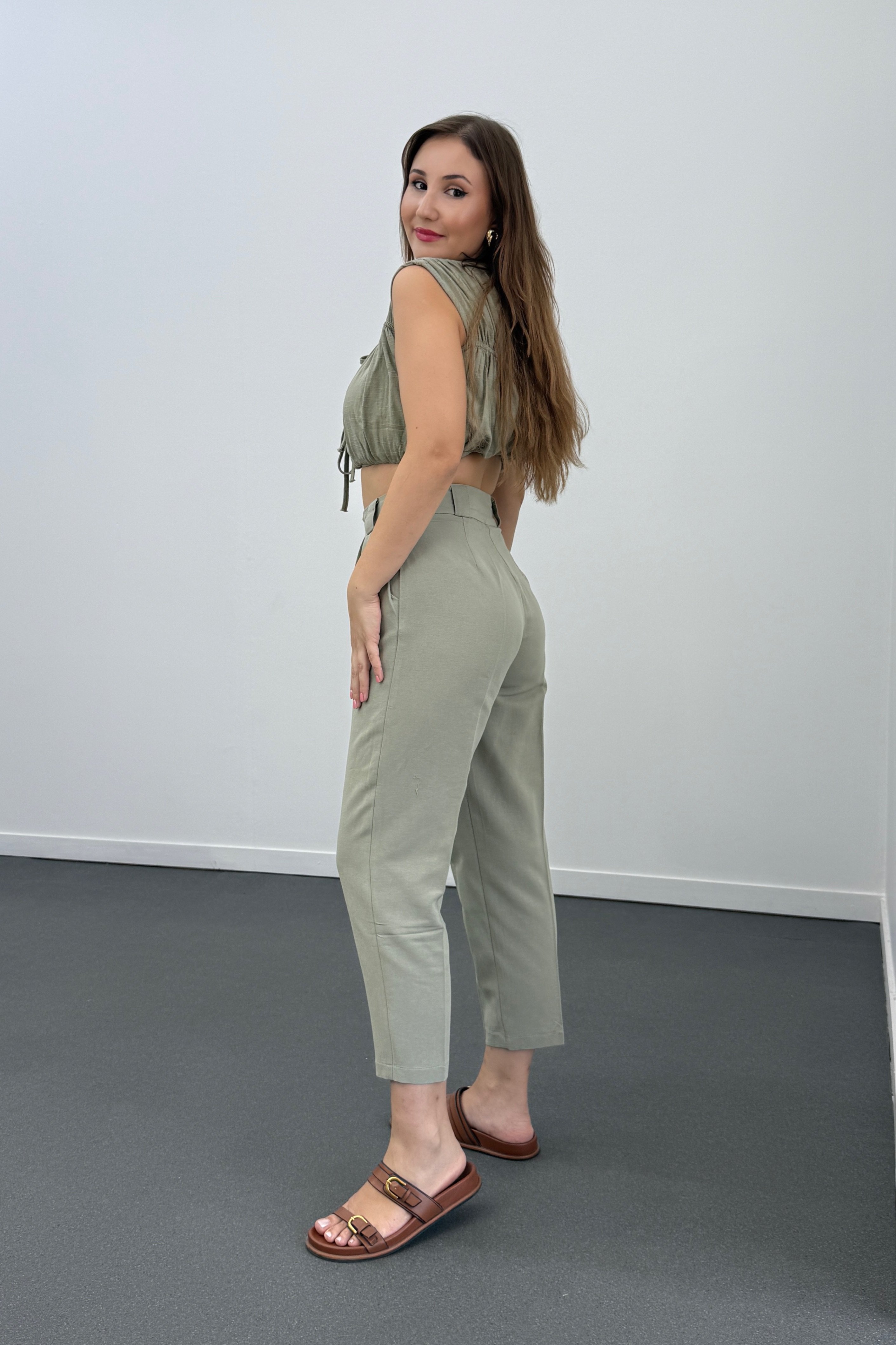 Larissa Haki Renk Keten %100 Pamuk Pantolon