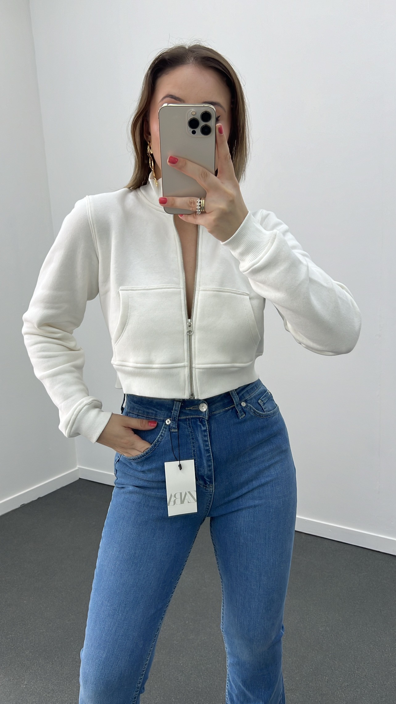 HM Beyaz Fermuarlı Crop Hırka