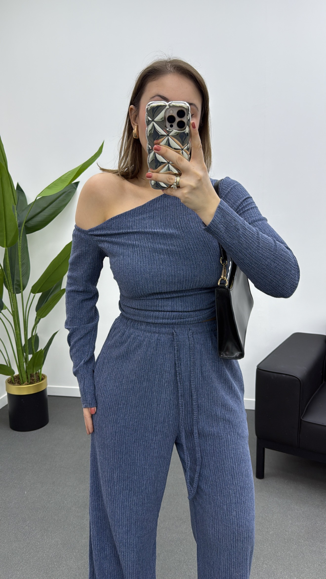 Set de pantaloni cu bluză cu umăr dezactivat din țesătură Lycra Premium Nom bleumarin