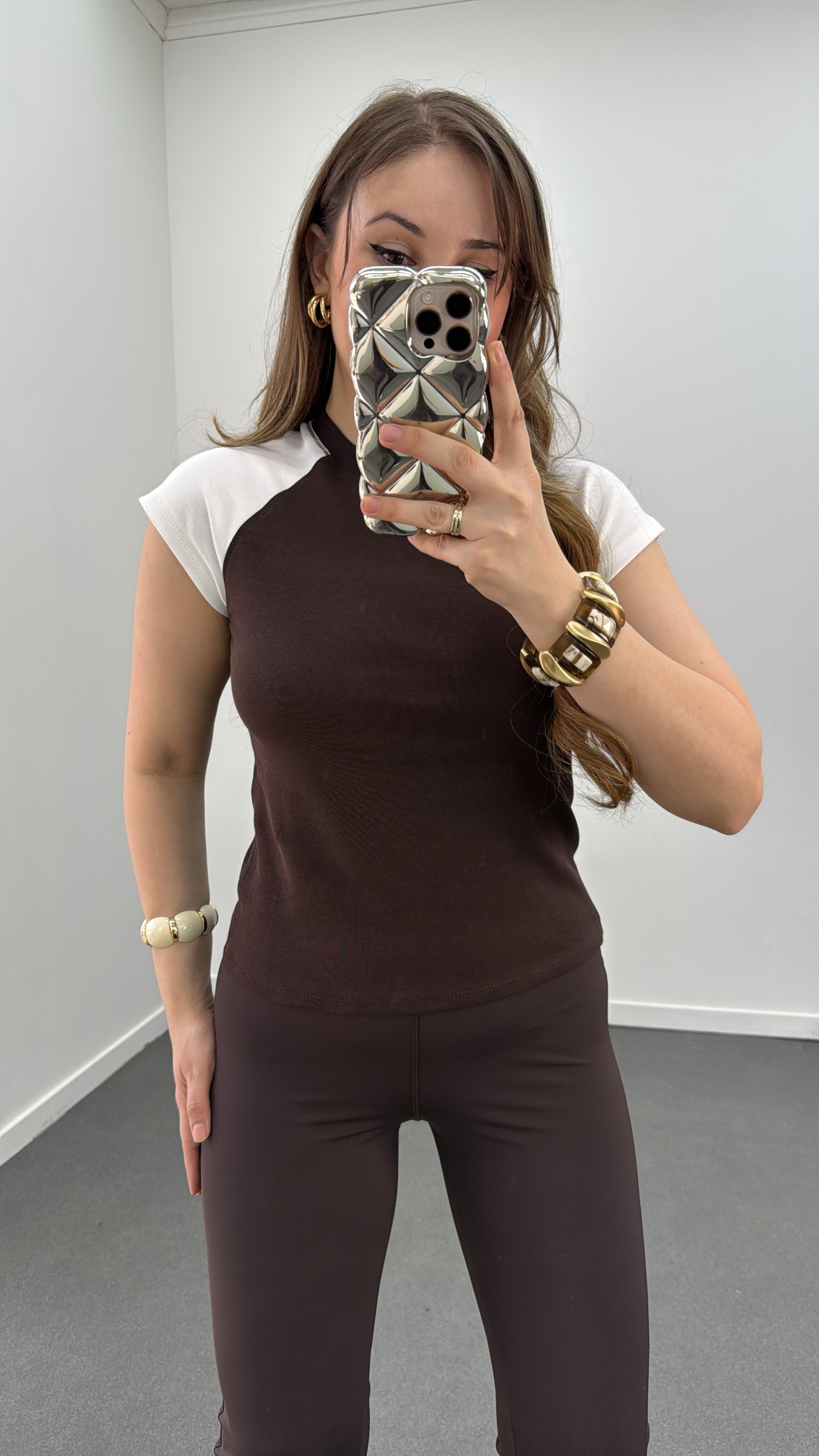 Tricou MS maro cu mâneci raglan, 100% bumbac