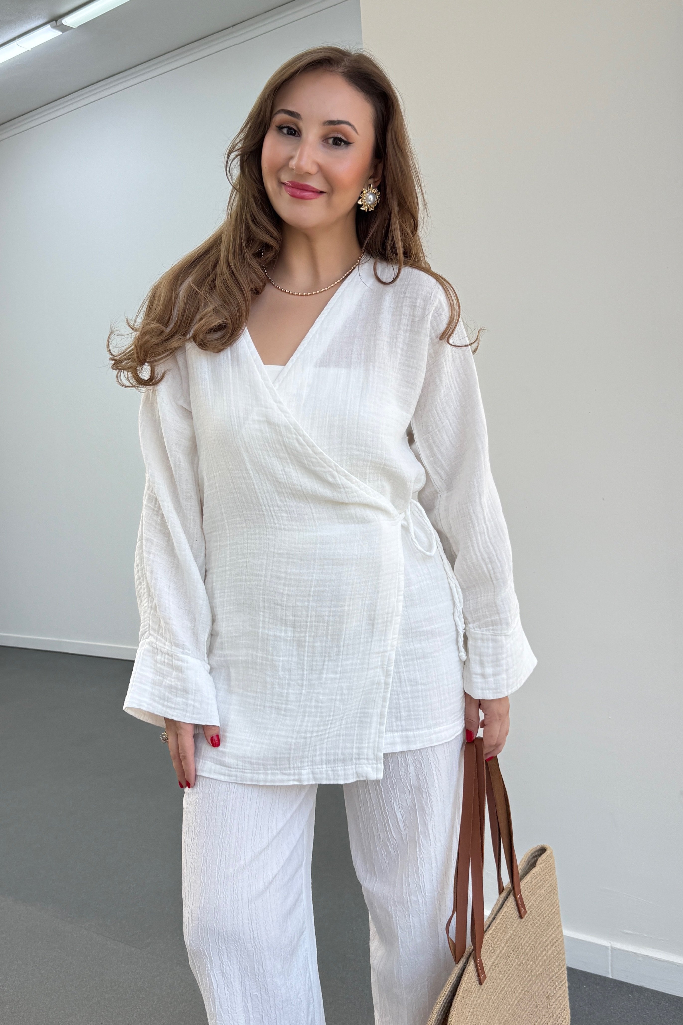 Osaka Beyaz Kruvaze Kimono