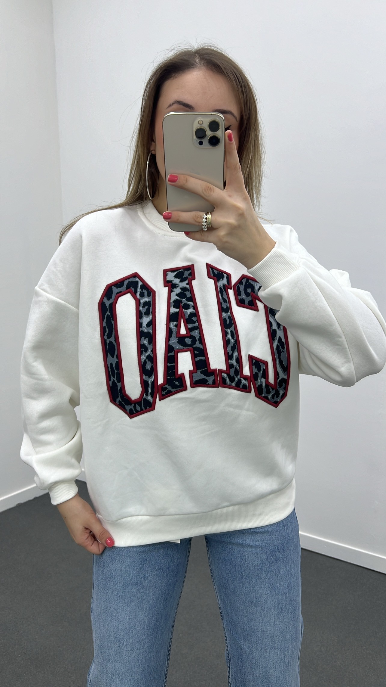 Ciao Leopar İşlemeli Beyaz Sweatshirt