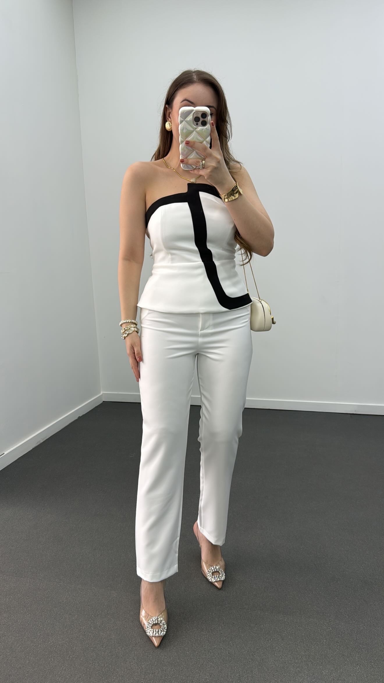 Viyana Beyaz Bluz Ve Pantolon Takımı 