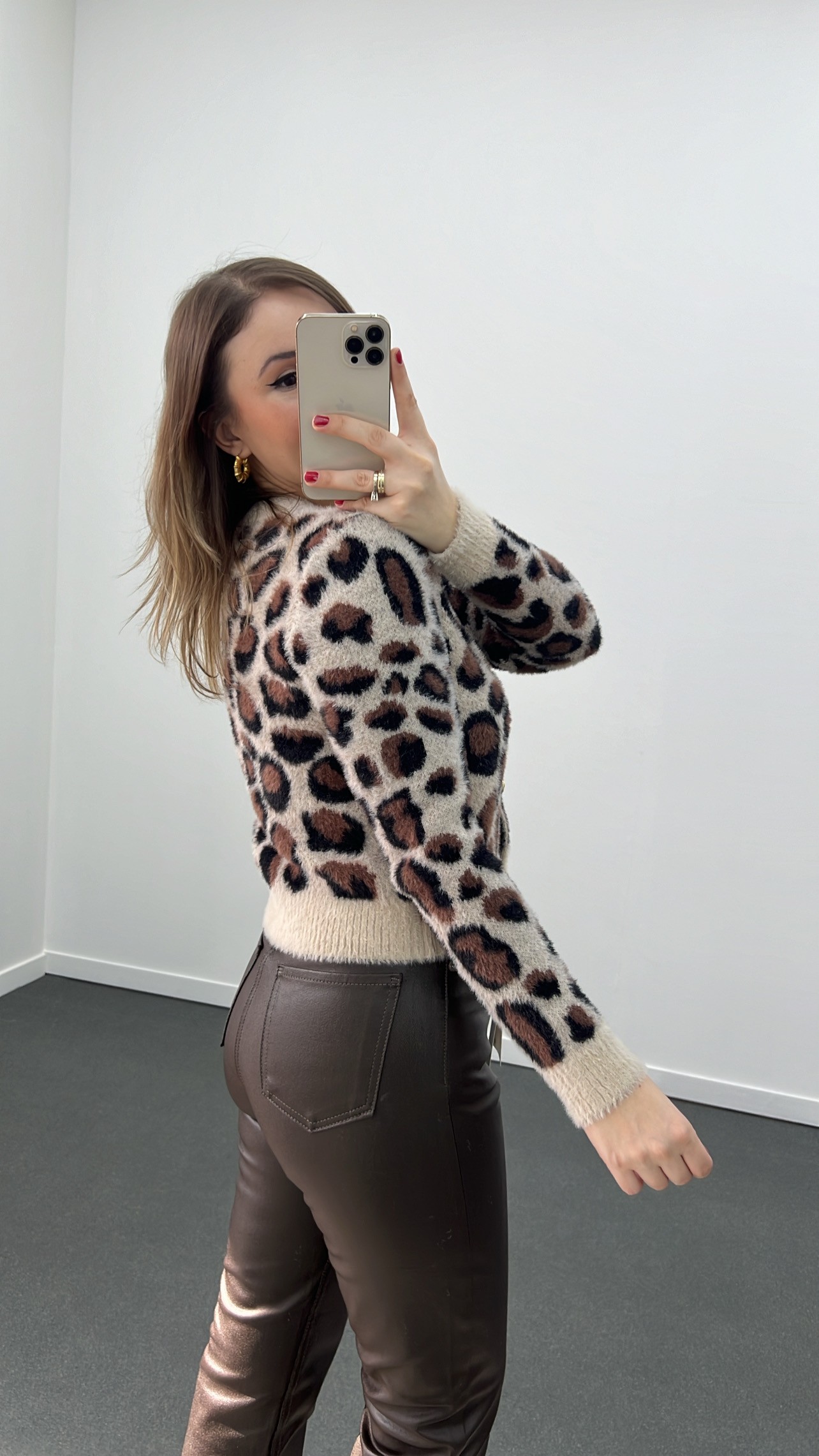 Nora Leopar Desenli Yumoş Hırka
