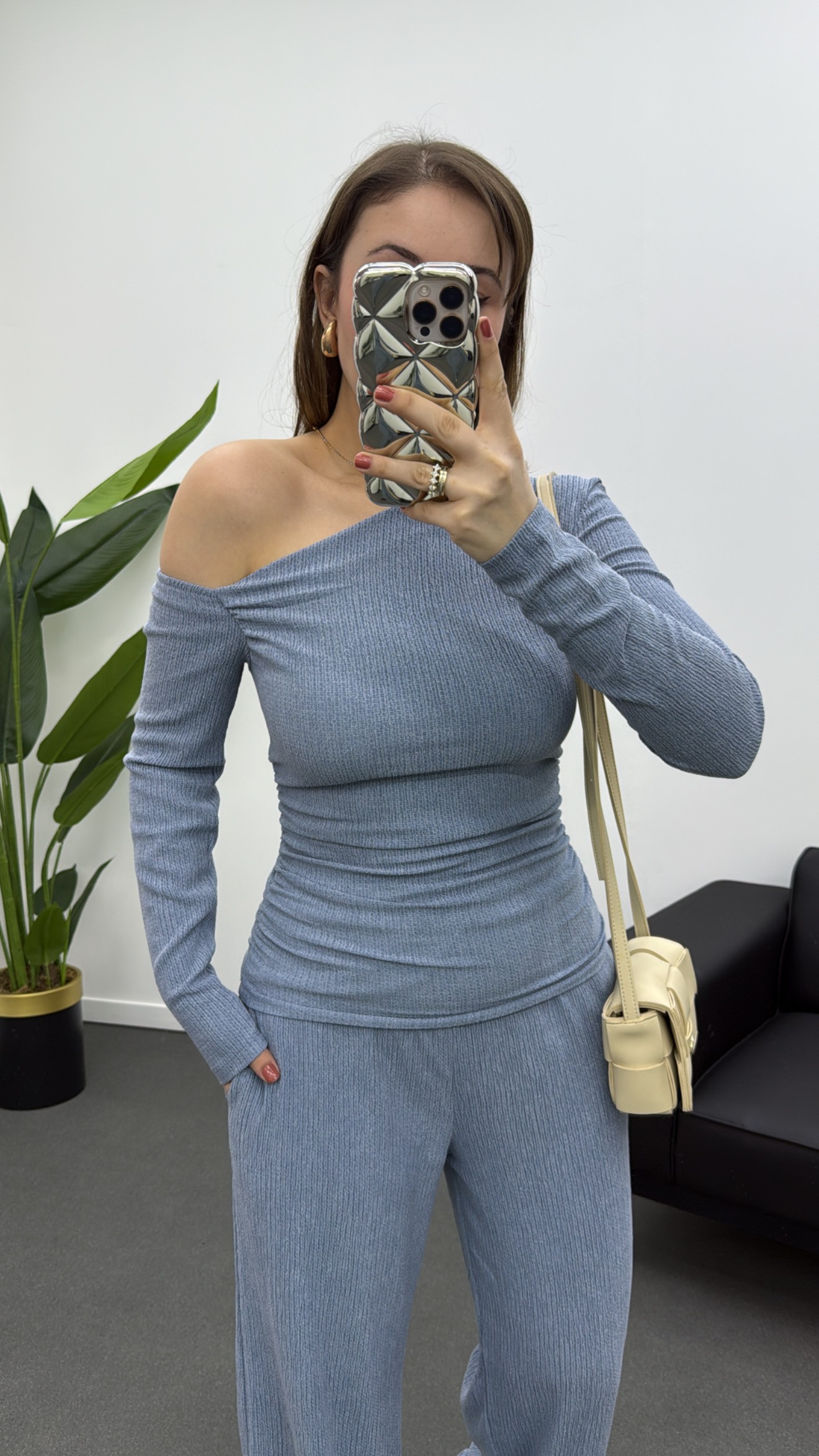 Set bluză și pantaloni Nom Baby Blue din țesătură Lycra Premium cu umeri