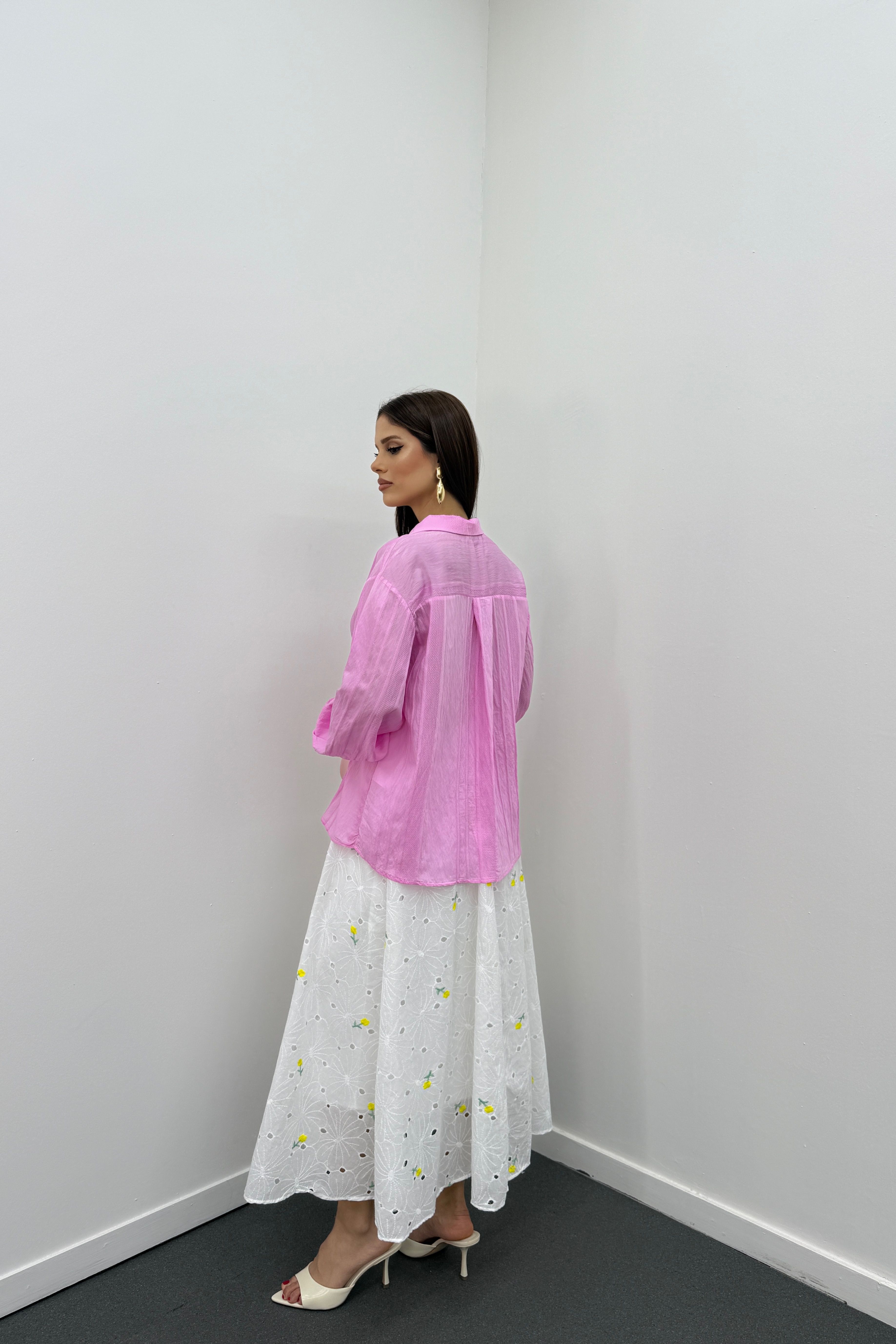 Endiya Pembe Şerit İşleme Detaylı Gömlek 