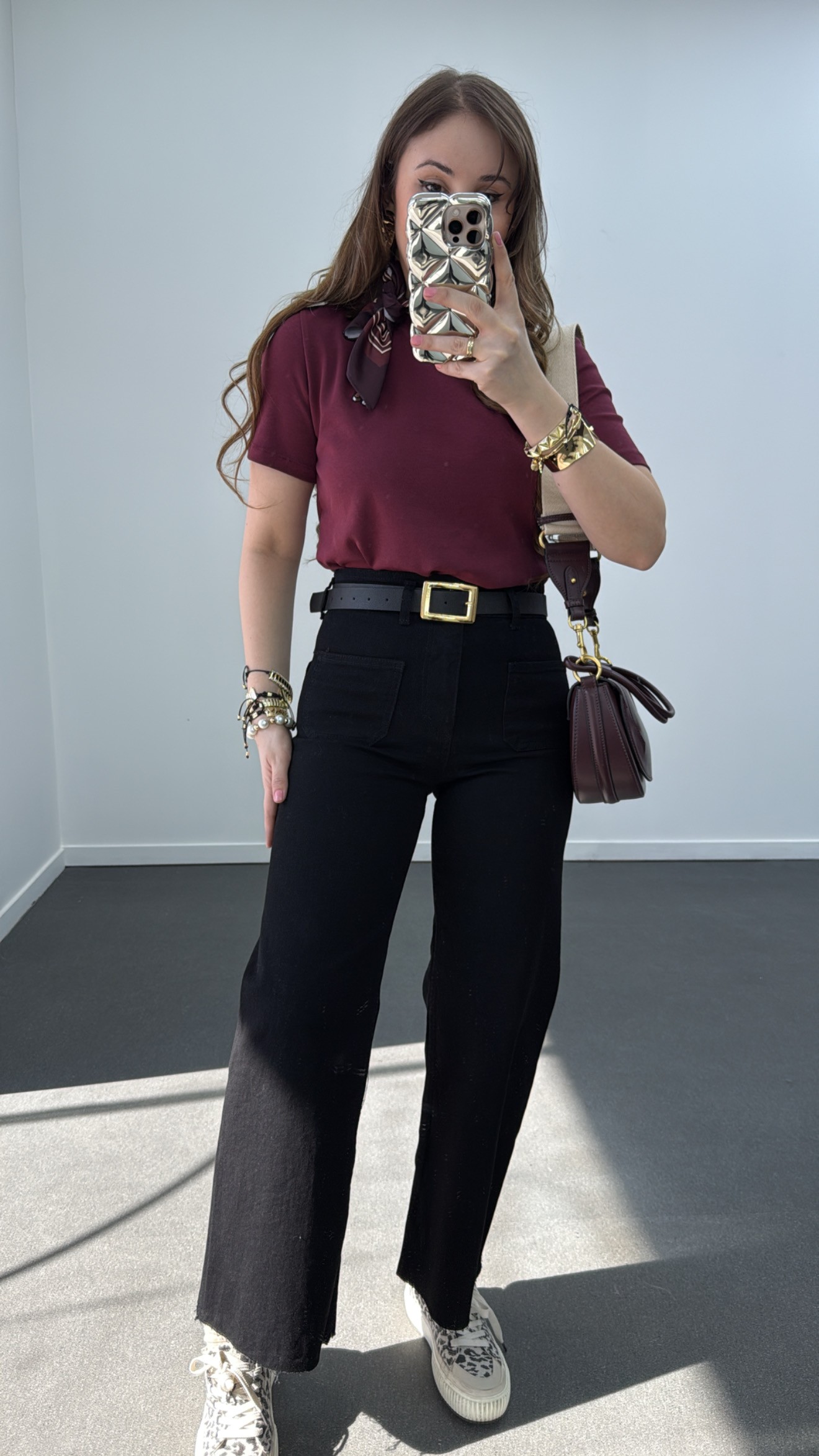 Milano Siyah Cepli Yarım Flare Jeans